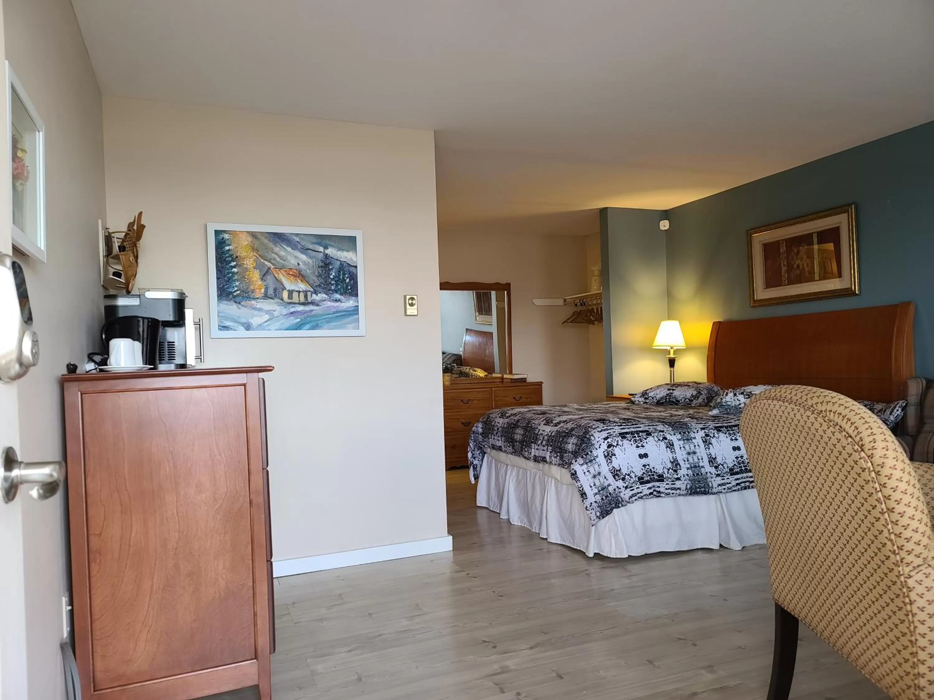 Queen Room with Sea View in Bouctouche Bay Inn