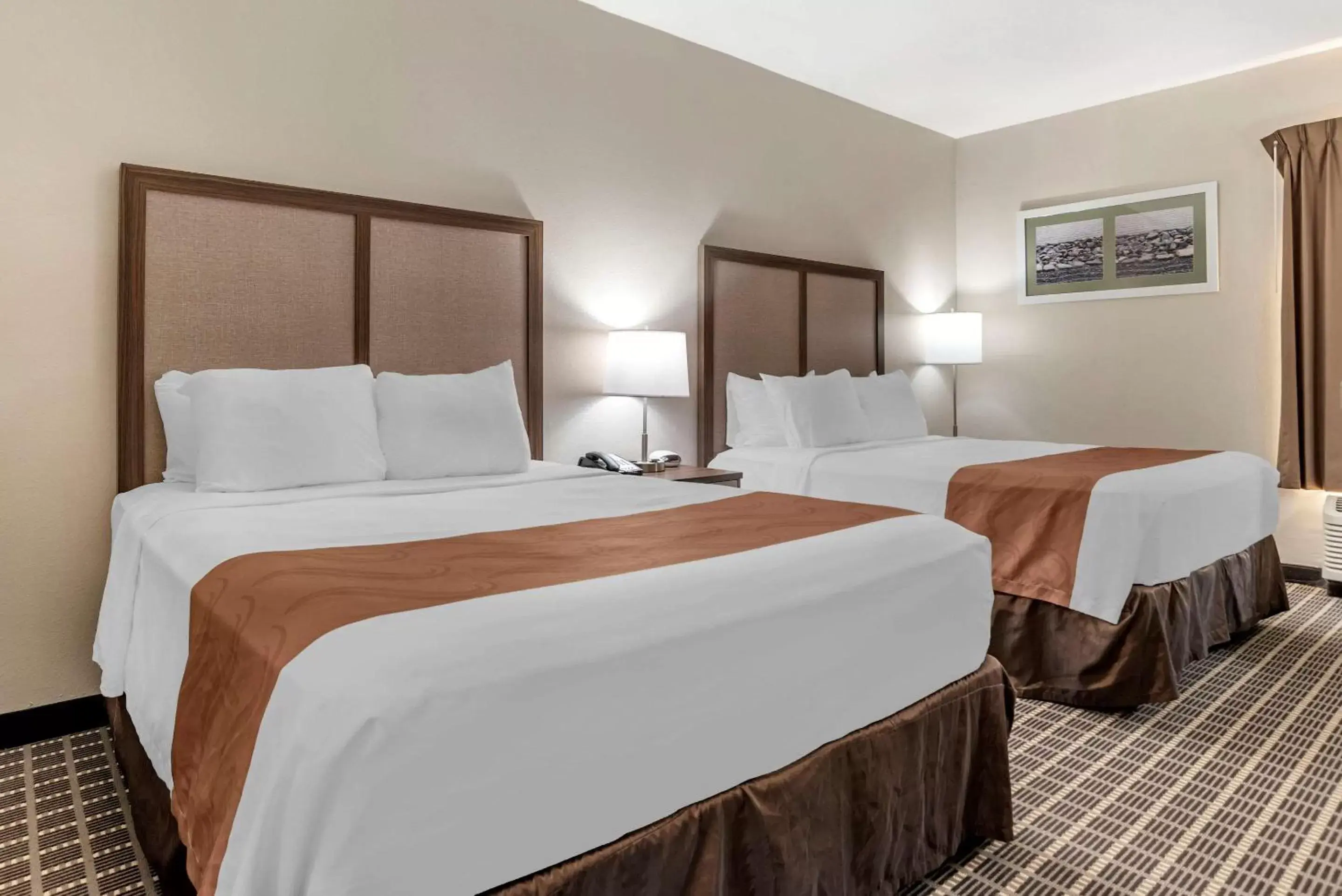 Photo of the whole room, Bed in Quality Inn Photo of the whole room, Bed in Quality Inn