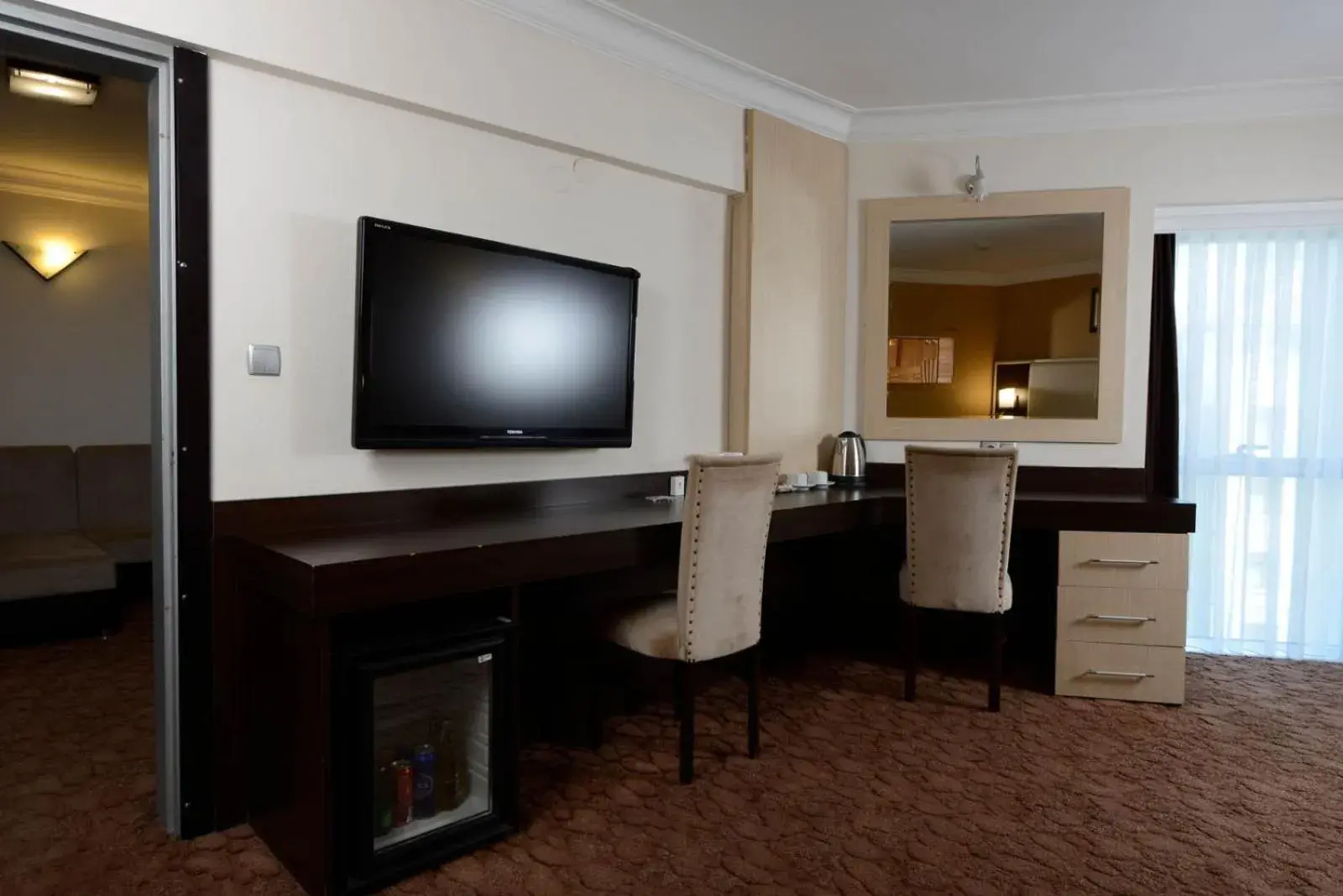 Bedroom, TV/Entertainment Center in Hotel Ismira