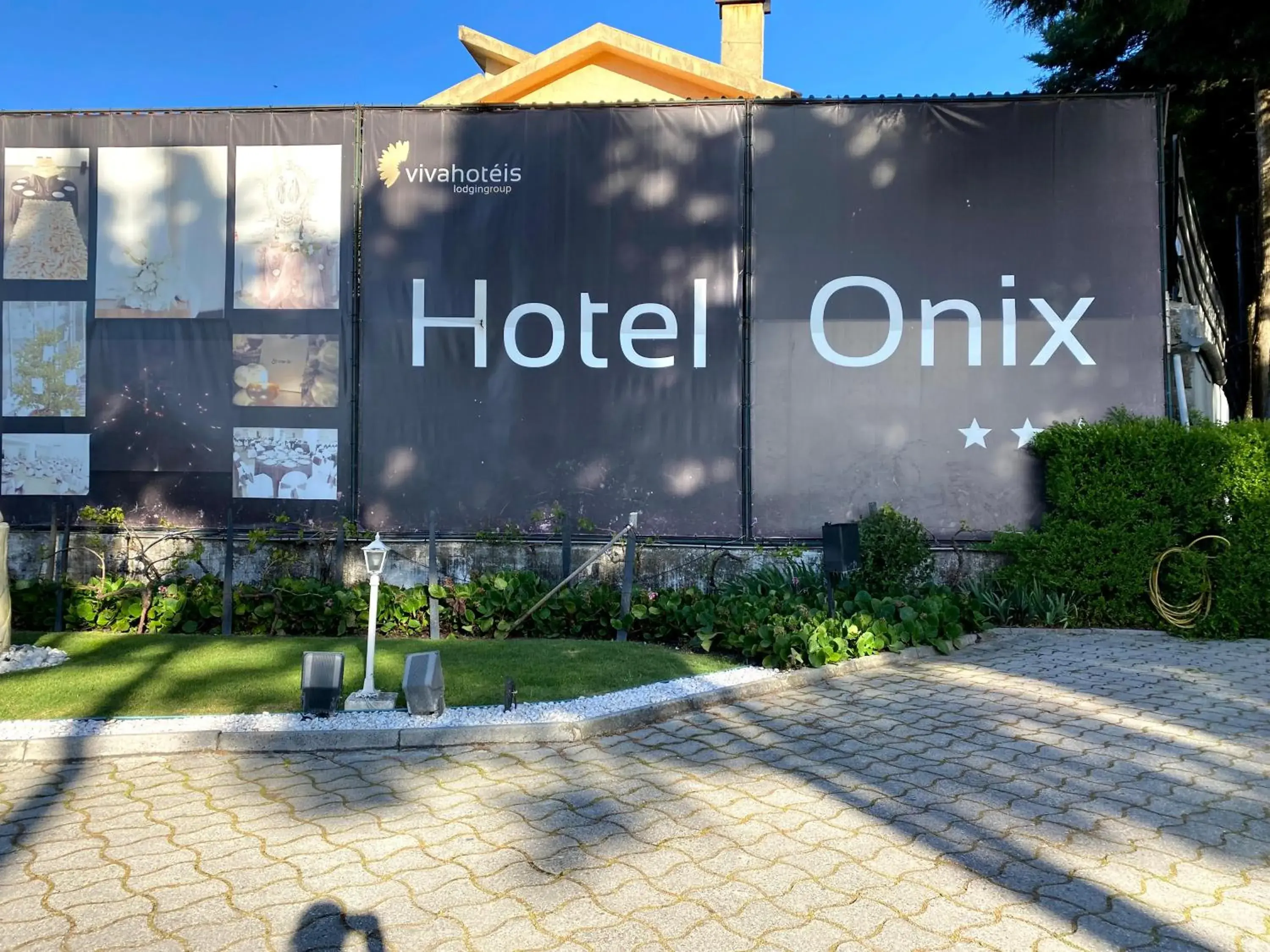 Property building in Hotel Onix