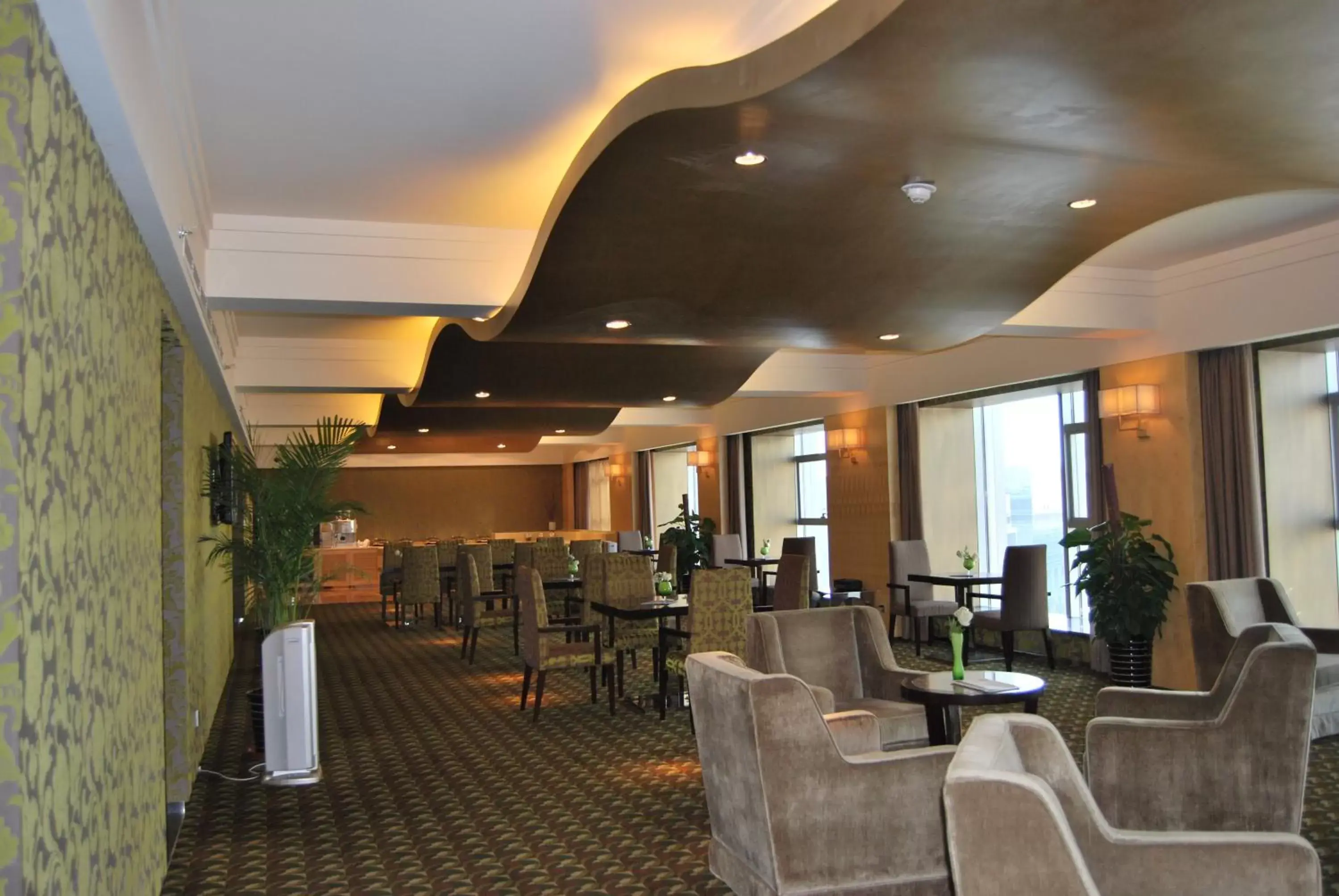 Other, Lounge/Bar in Crowne Plaza Tianjin Binhai, an IHG Hotel
