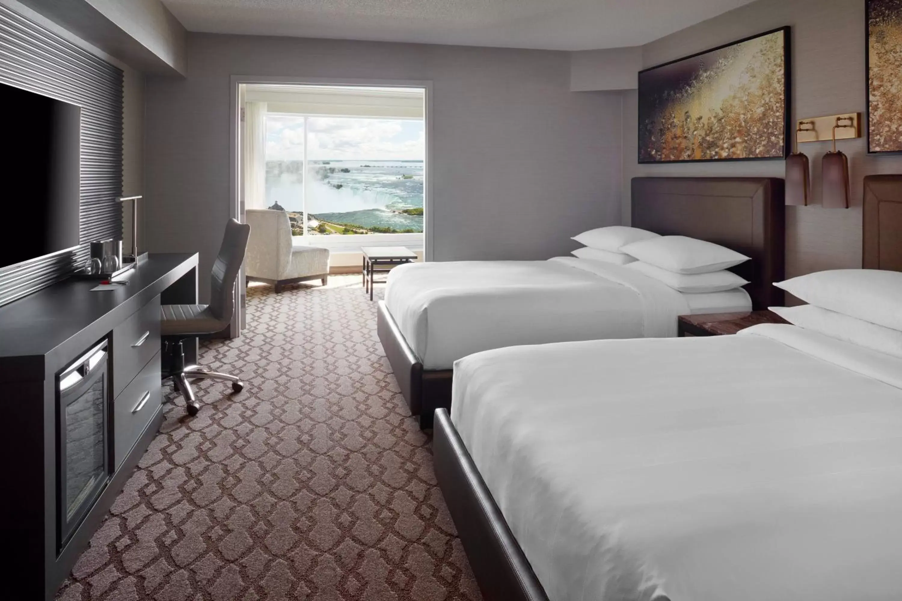 Bedroom, Bed in Niagara Falls Marriott Fallsview Hotel & Spa