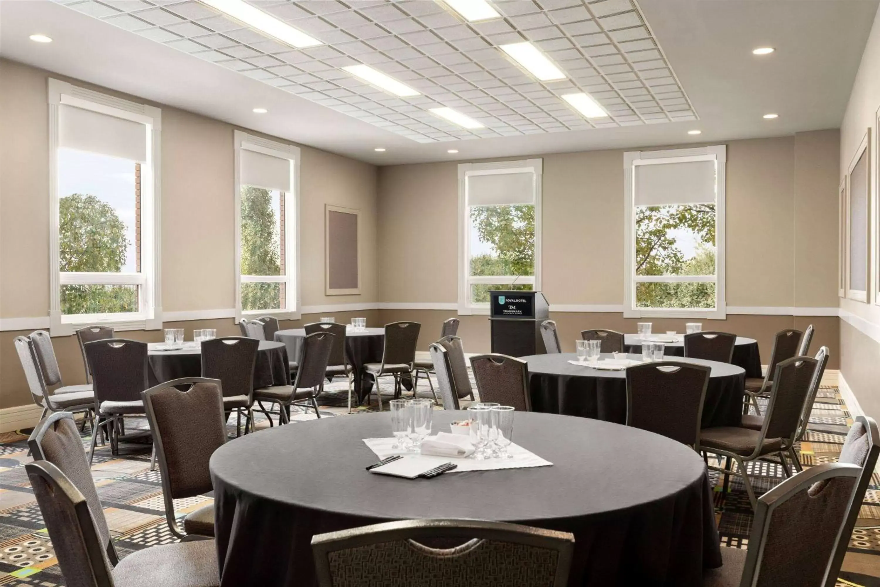Banquet/Function facilities, Restaurant/Places to Eat in Royal Hotel Calgary, Trademark Collection by Wyndham
