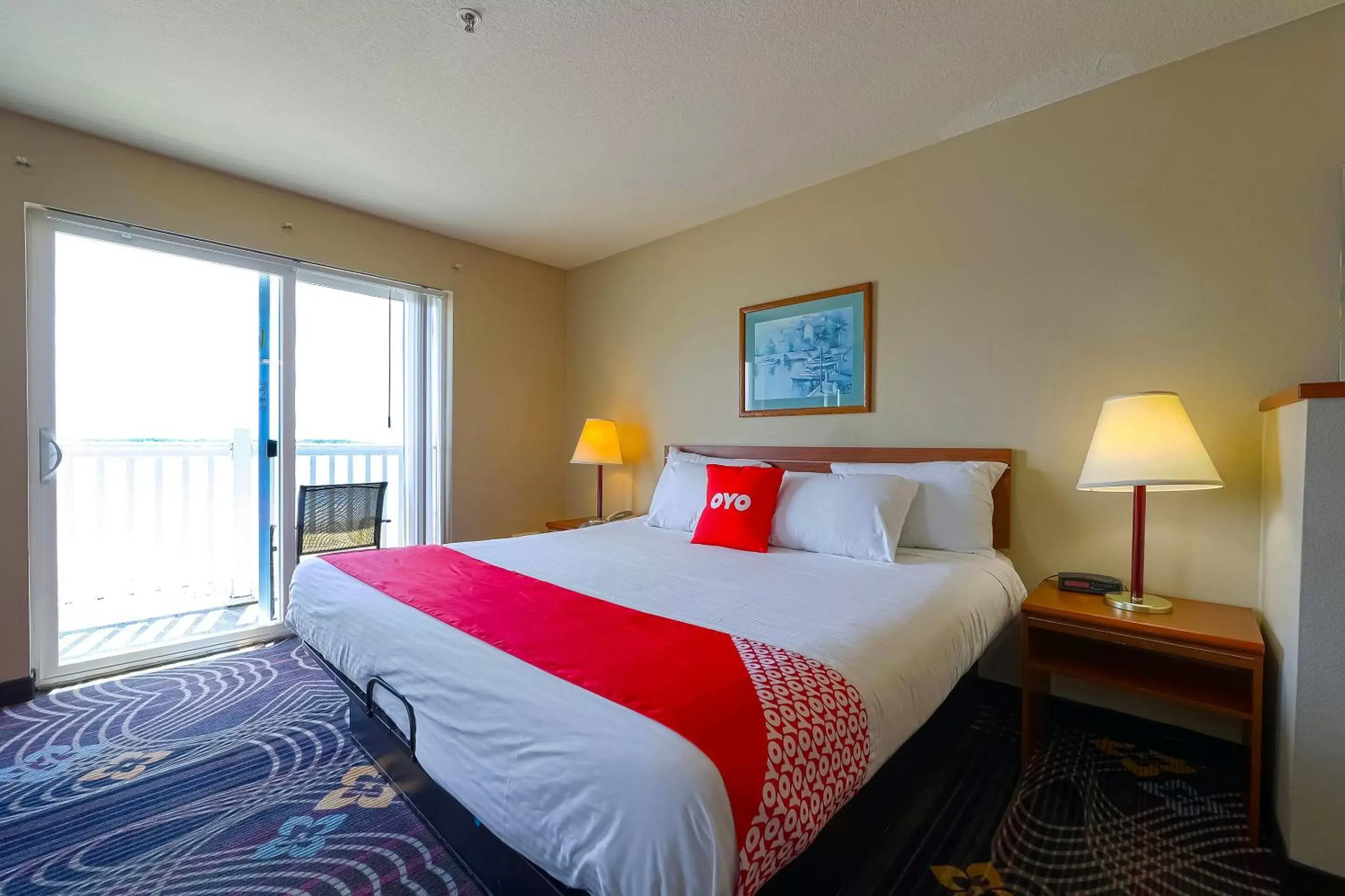 Bedroom, Bed in Siletz Bay Beachfront Hotel by OYO Lincoln City