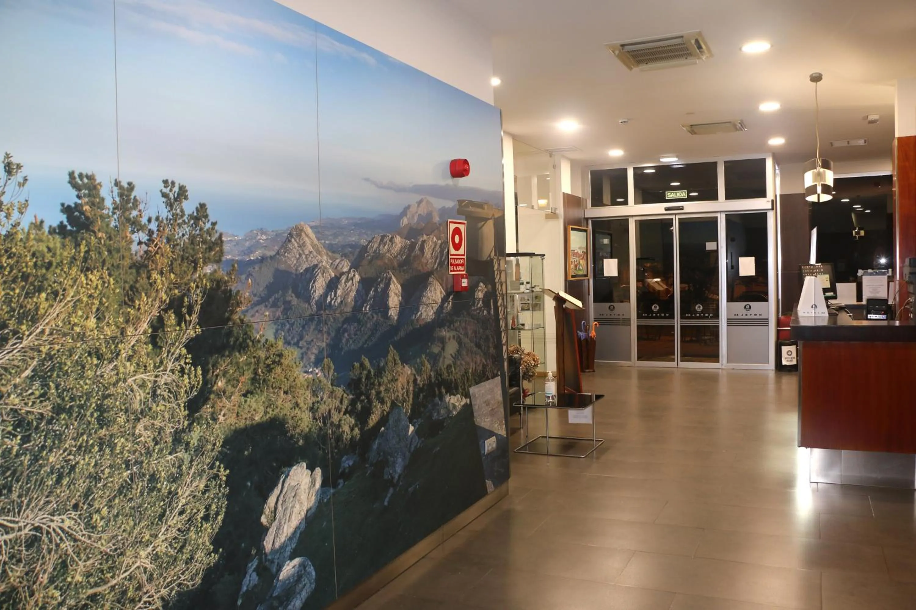 Lobby or reception in Hotel 44