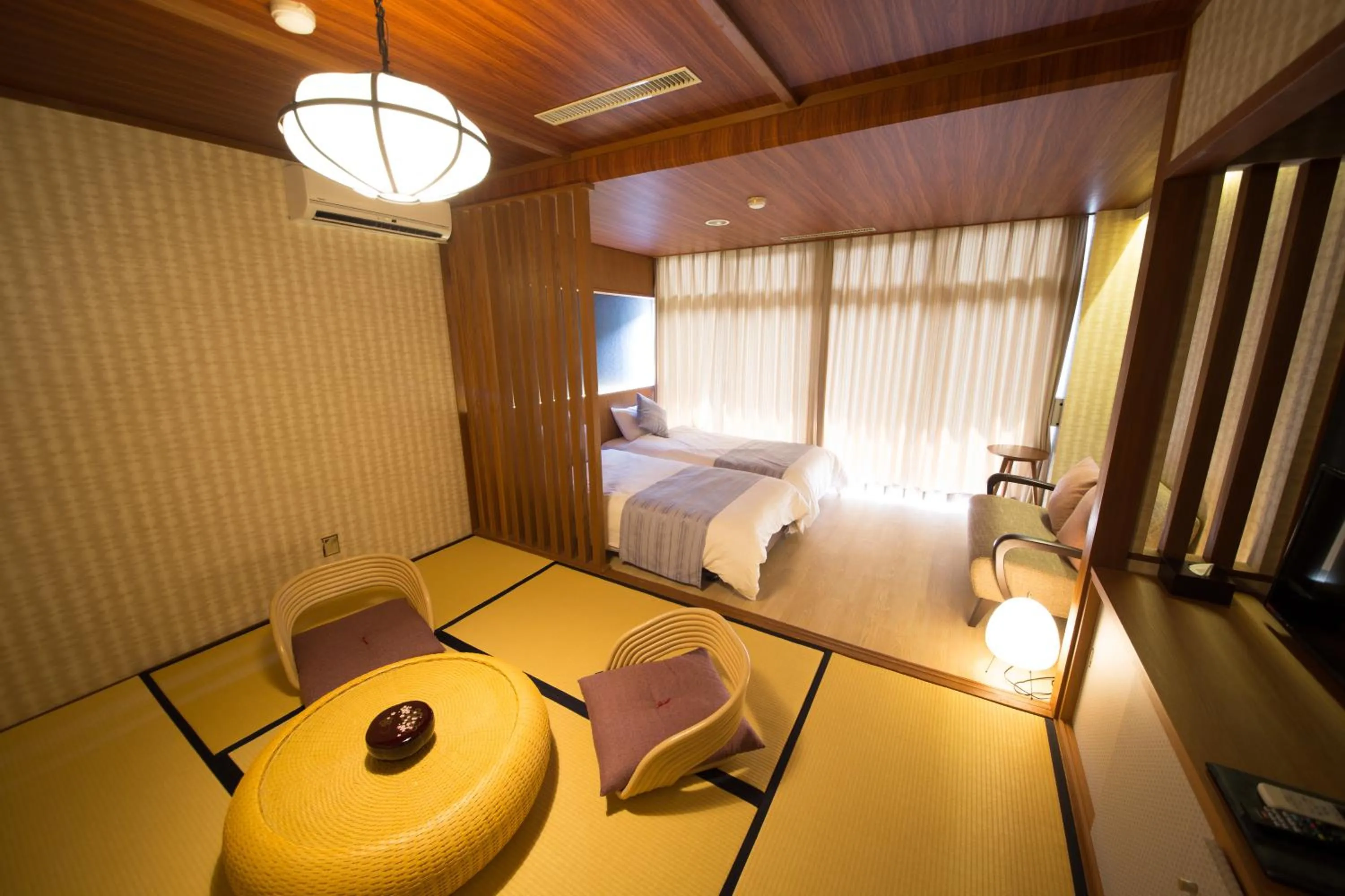 Photo of the whole room, Bed in Wakayama Kada Onsen Kada Kaigetsu (ex. Azumaya Seaside Hotel)