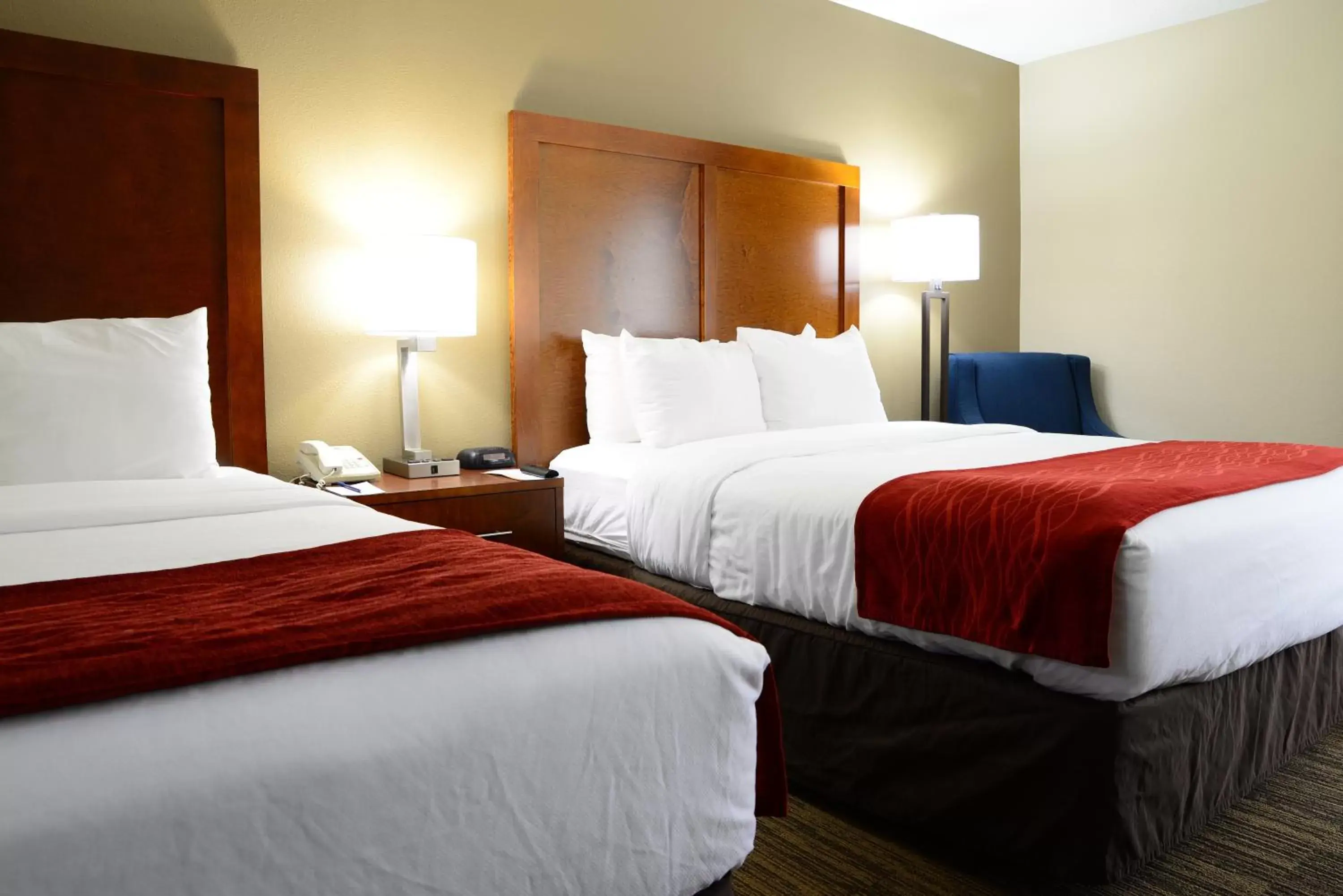 acessibility, Bed in Comfort Inn University Durham - Chapel Hill