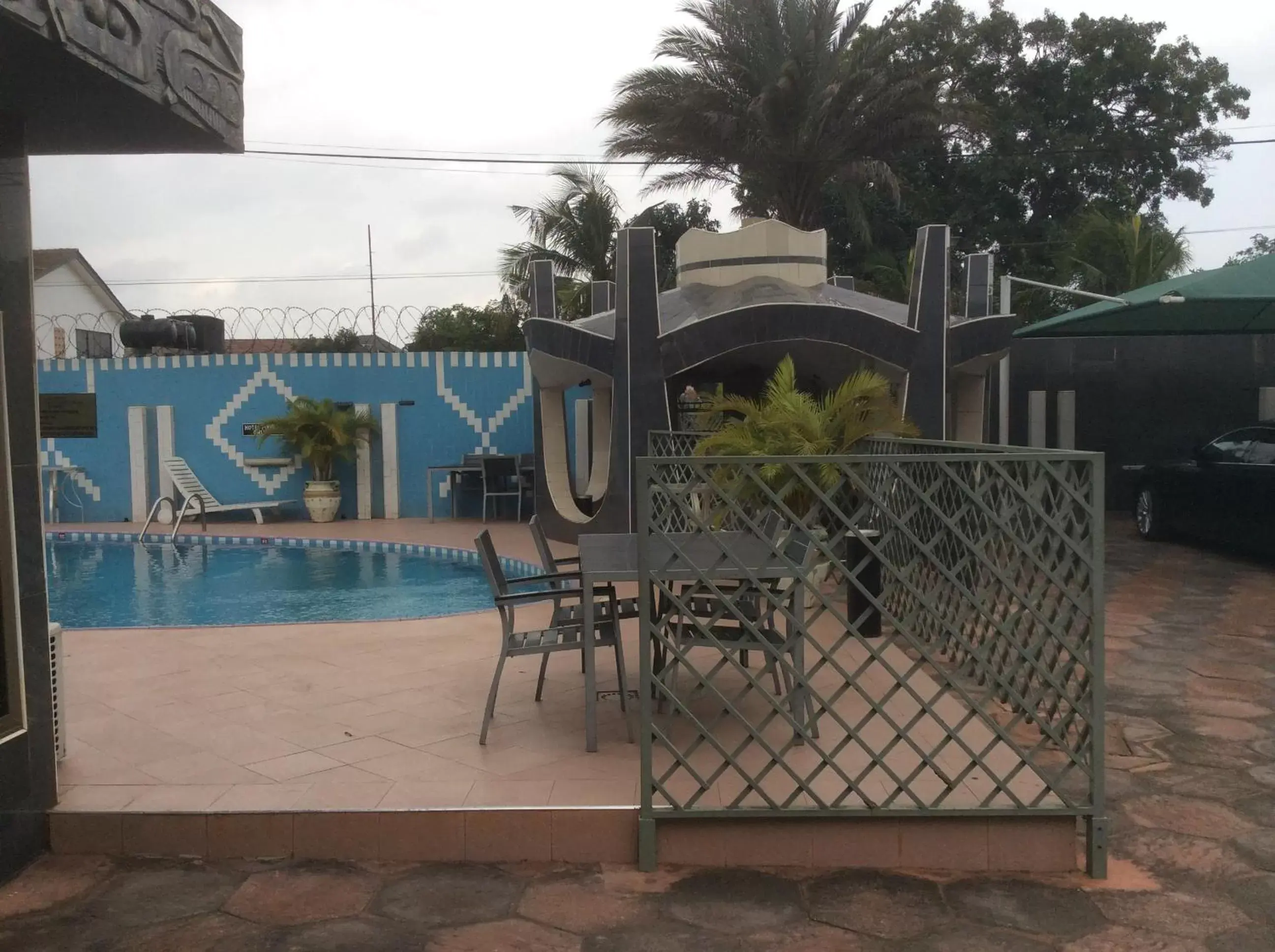 Swimming pool in Eastgate Hotel