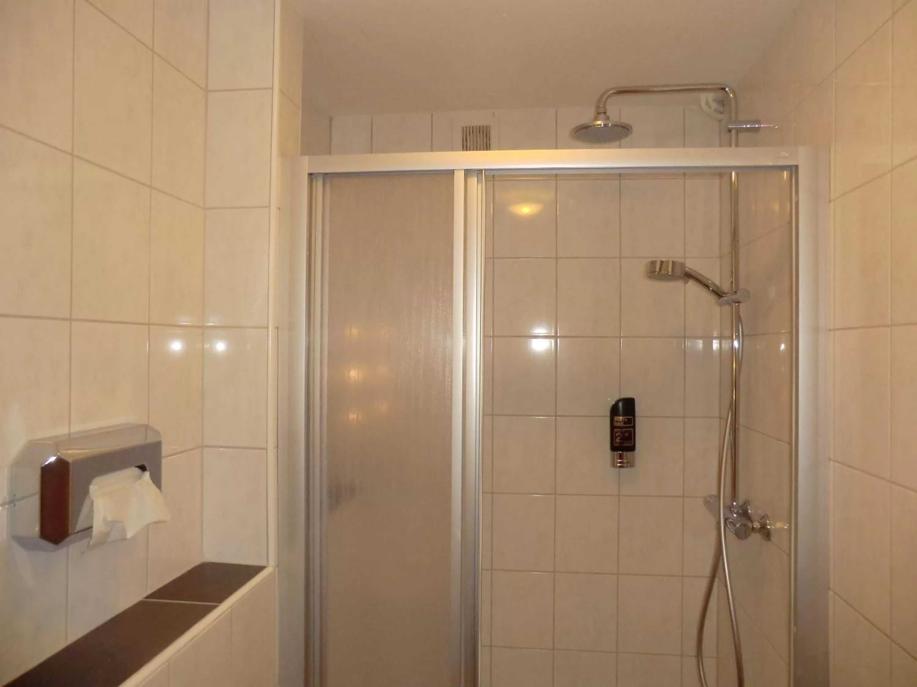 Shower in Hotel Pension Am Hafen