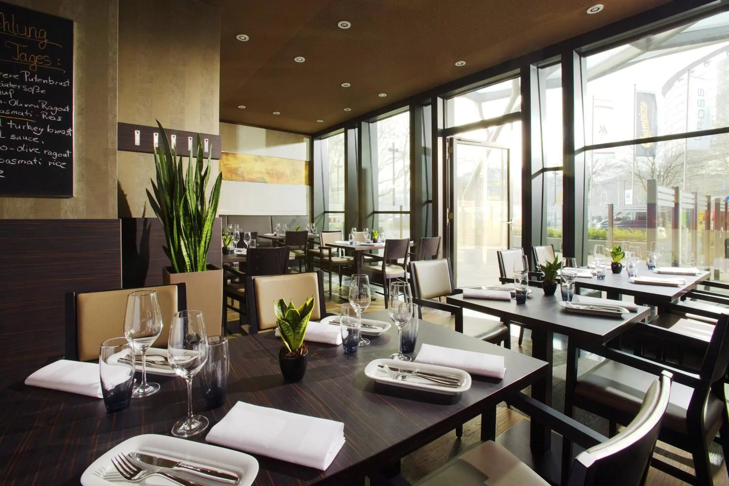 Restaurant/Places to Eat in Frankfurt Marriott Hotel