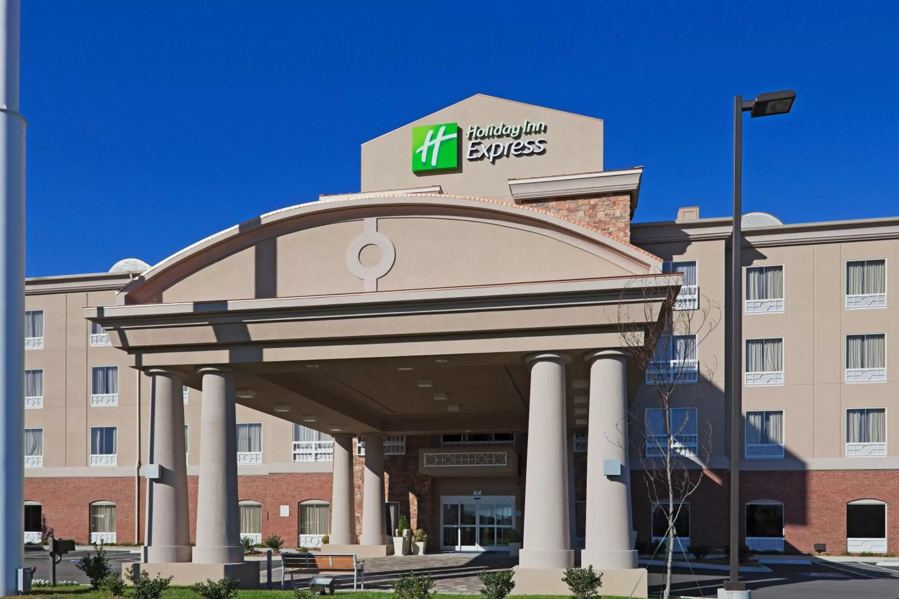 Property building in Holiday Inn Express Columbia, an IHG Hotel