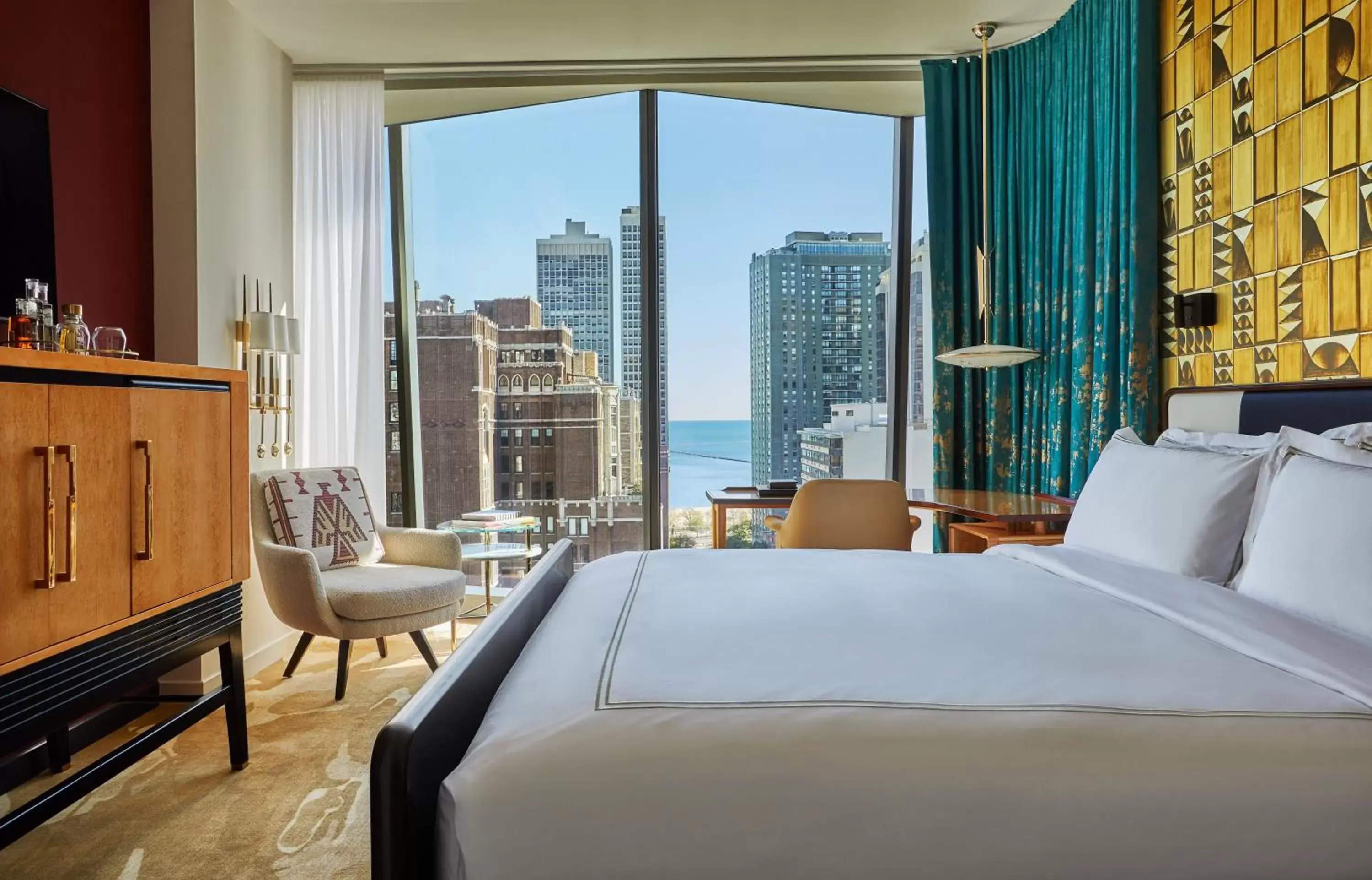Bed in Viceroy Chicago