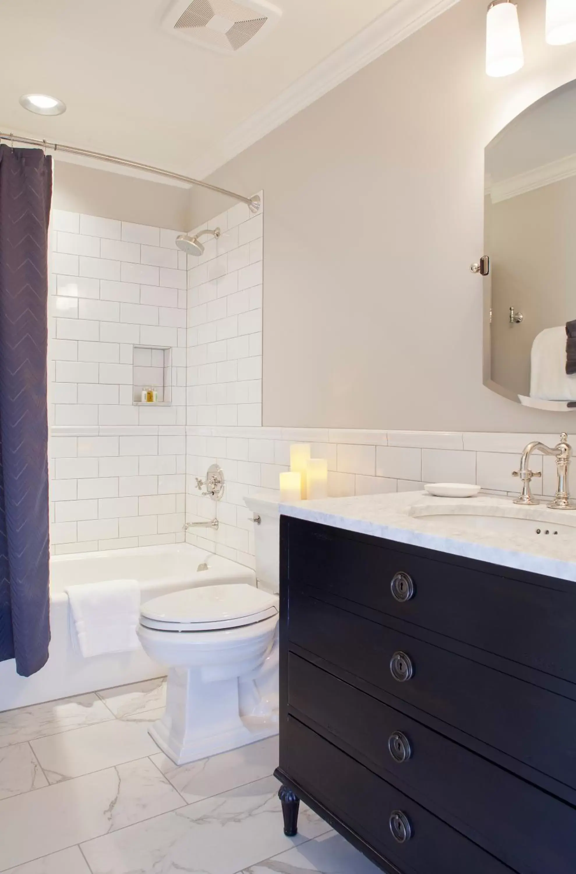 Bathroom in Edwards House