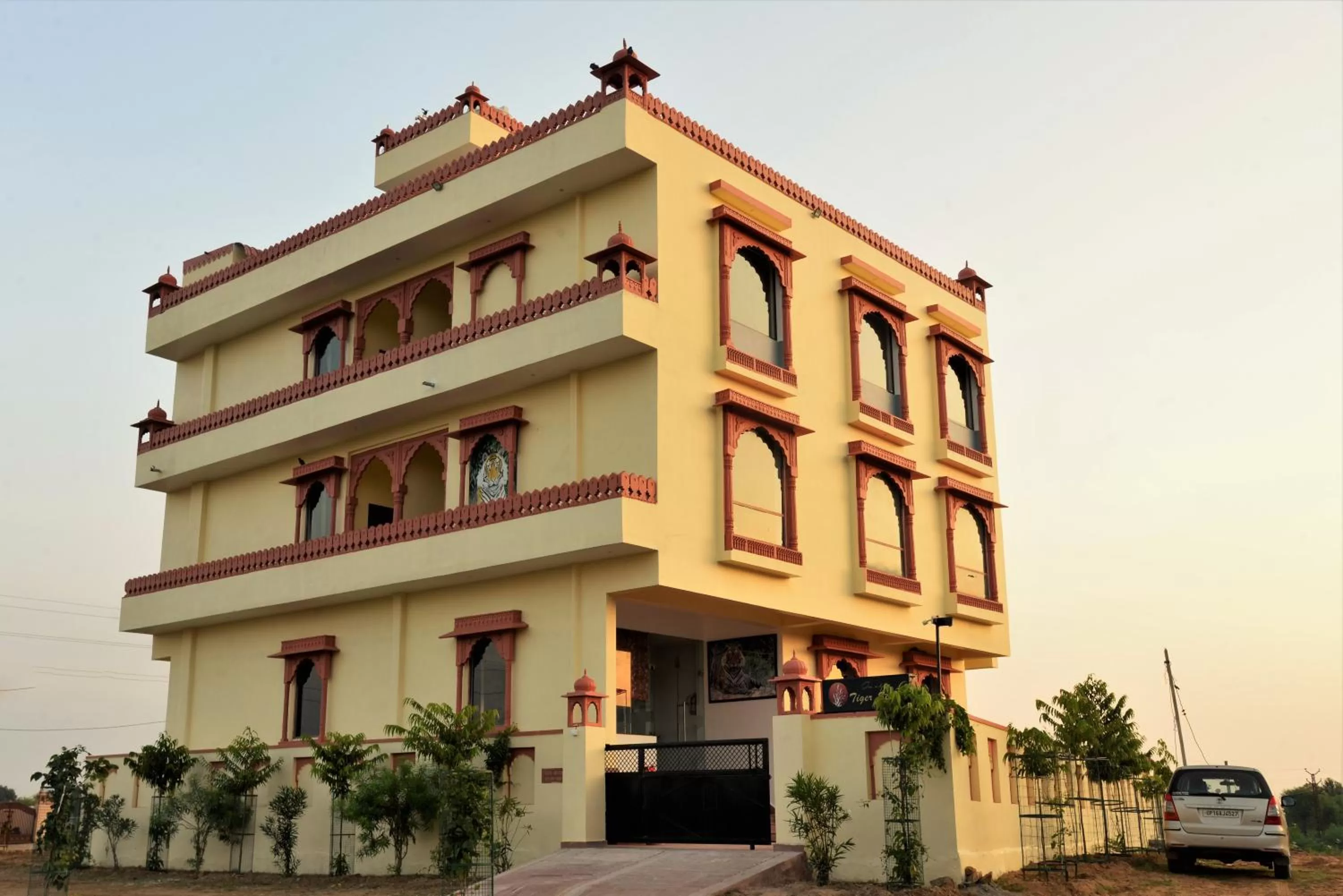 Property building in Omak Tiger Seven