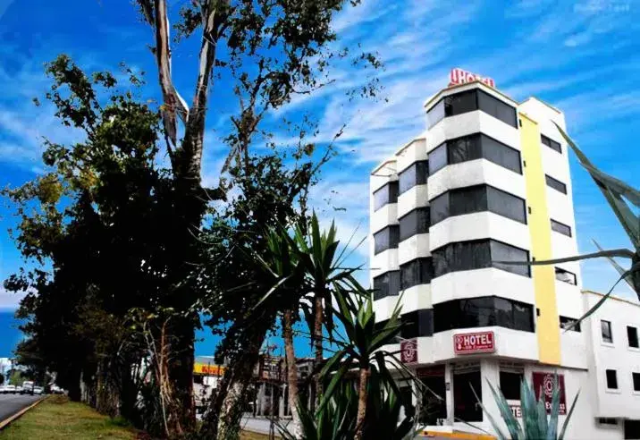 Facade/entrance, Property Building in HB Express Hotel