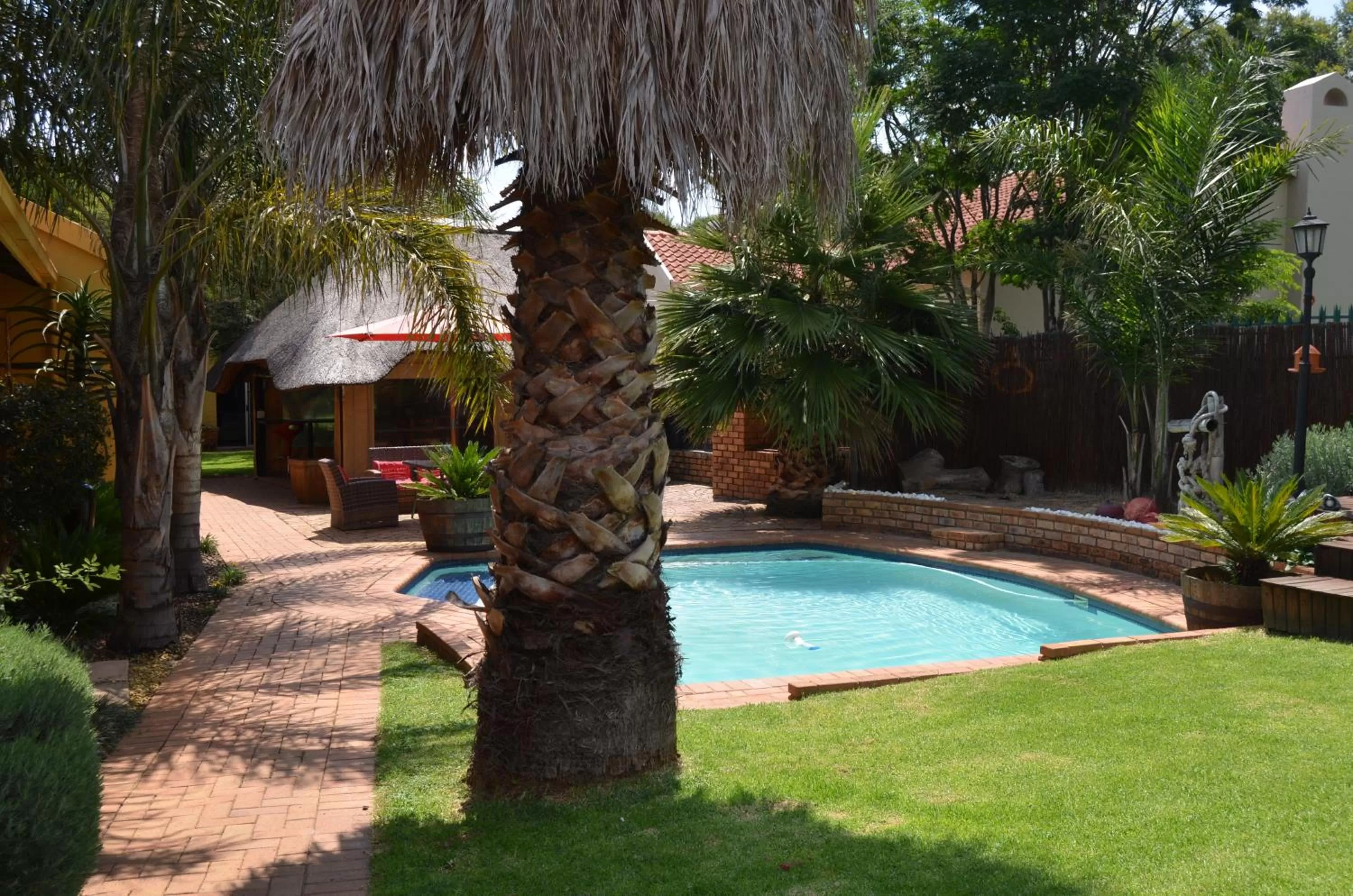 Swimming pool in 3 Brothers B&B