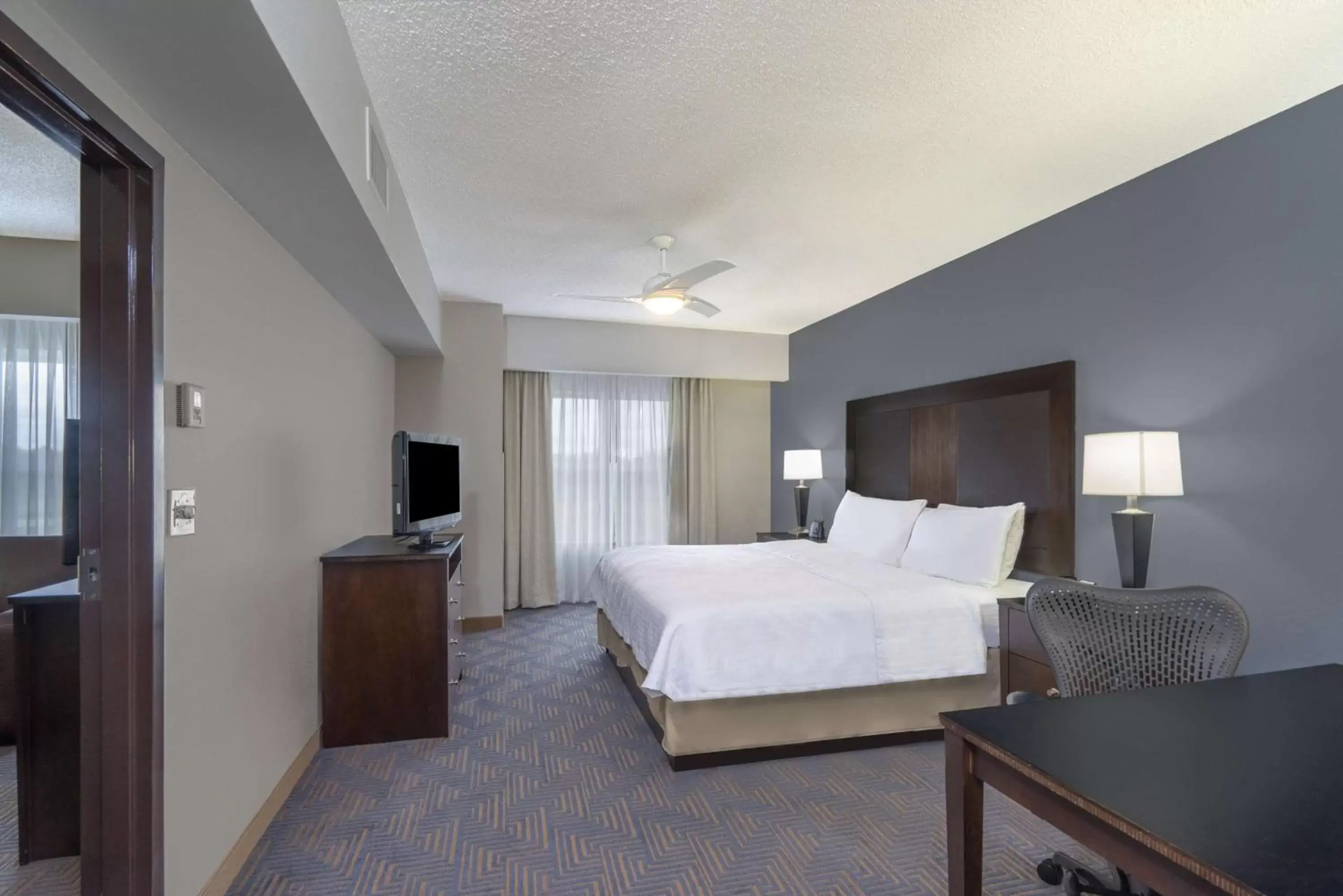 Bed in Homewood Suites by Hilton Louisville-East