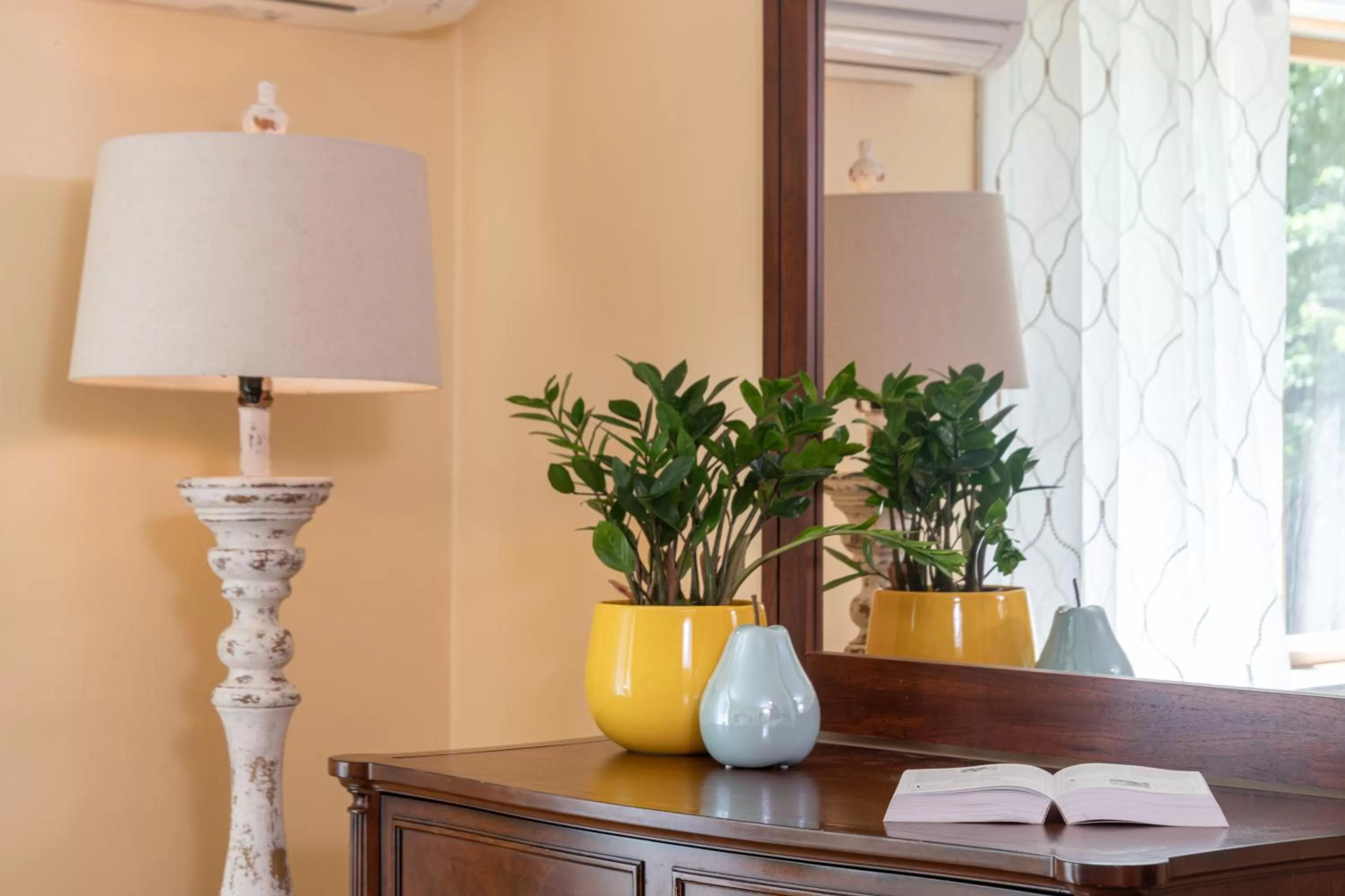 Bedroom in White Horse Lodge