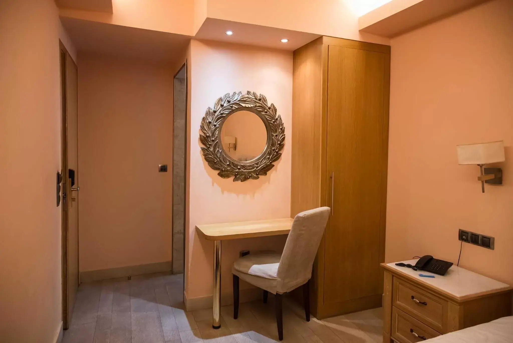 Decorative detail, Bathroom in Hotel Maroussi