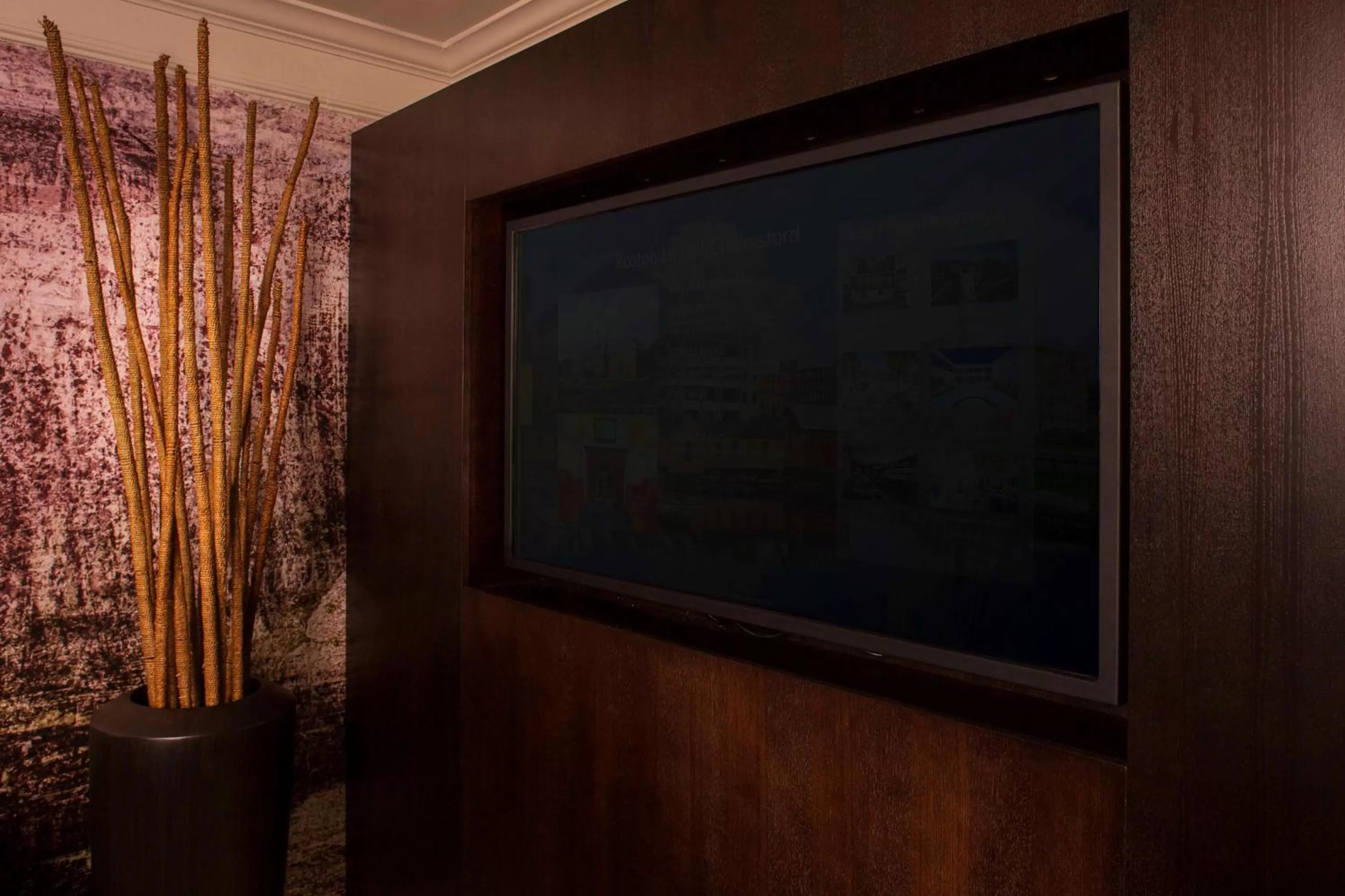 Lobby or reception in Sonesta Select Boston Lowell Chelmsford