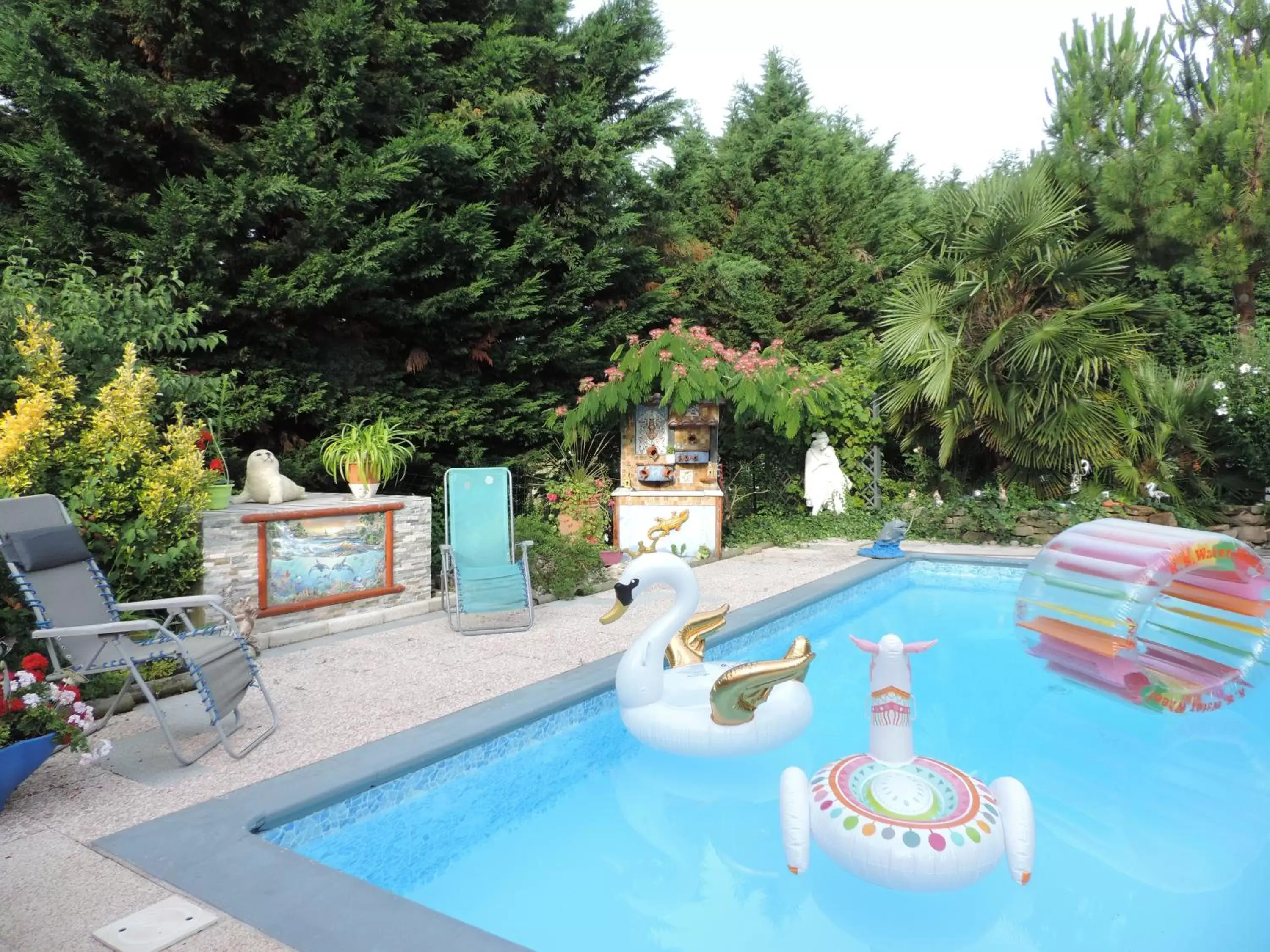 Swimming Pool in Chez Papy et Mamy