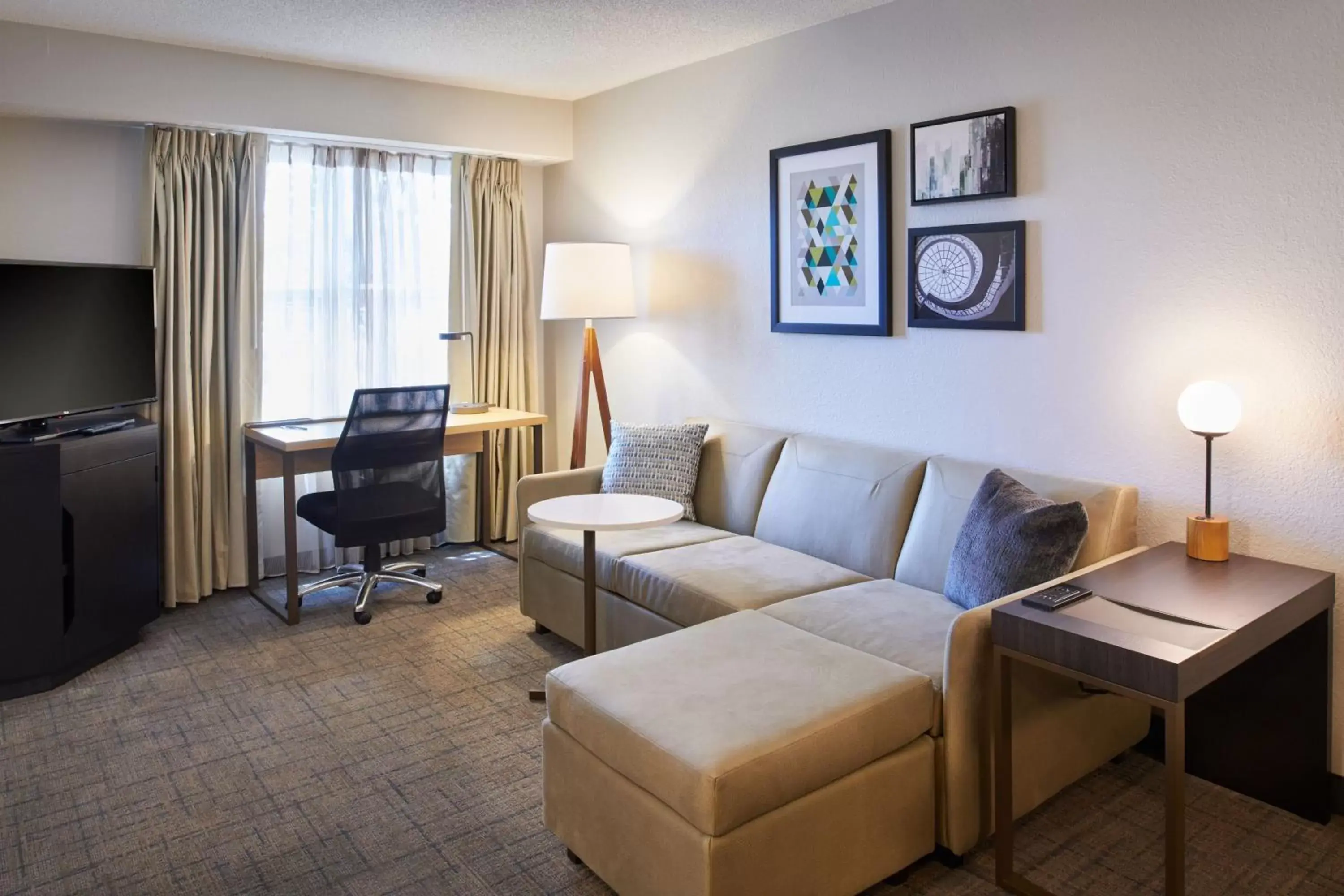 Bedroom, Seating Area in Residence Inn by Marriott Detroit / Novi