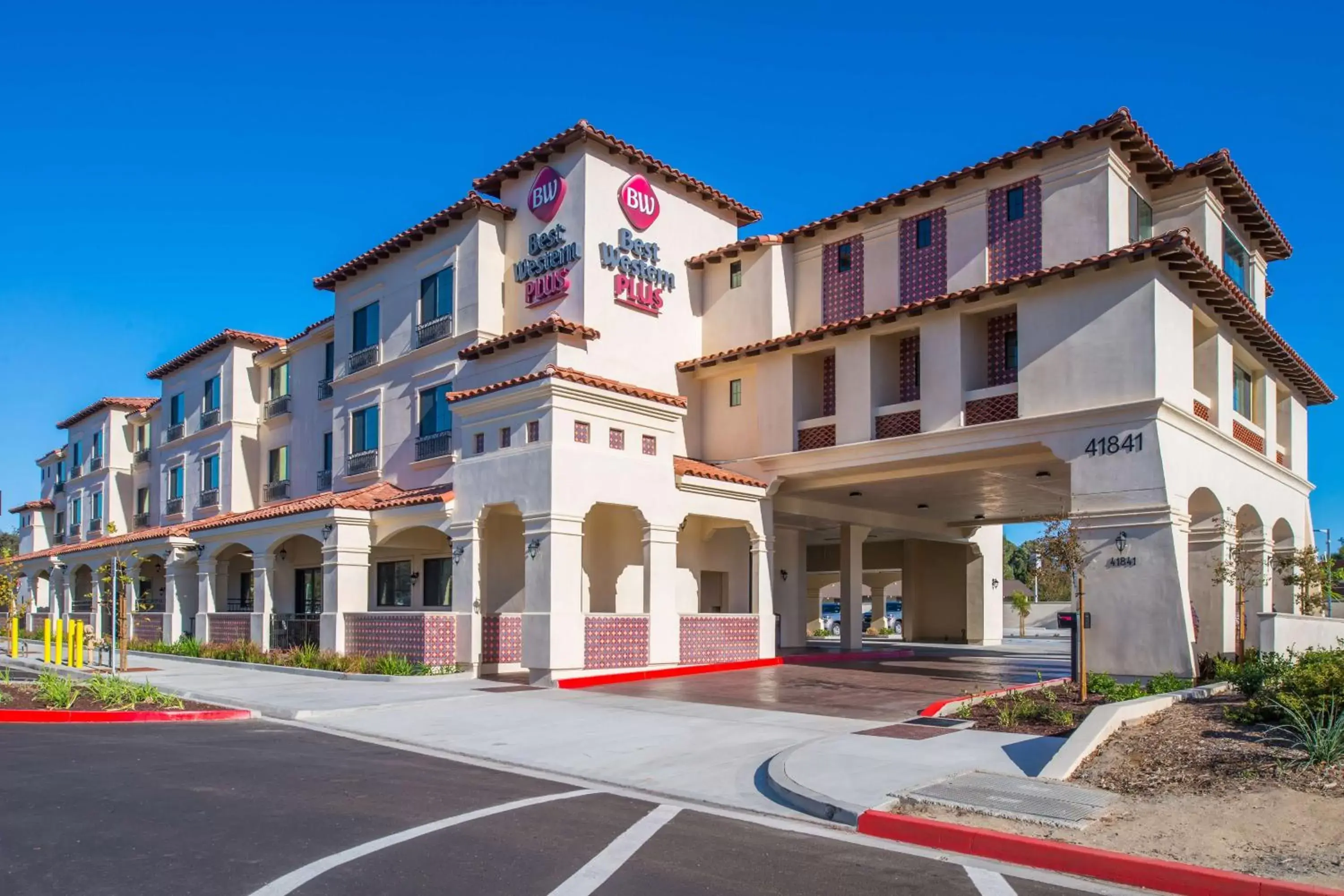 Property Building in Best Western Plus Temecula Wine Country Hotel & Suites