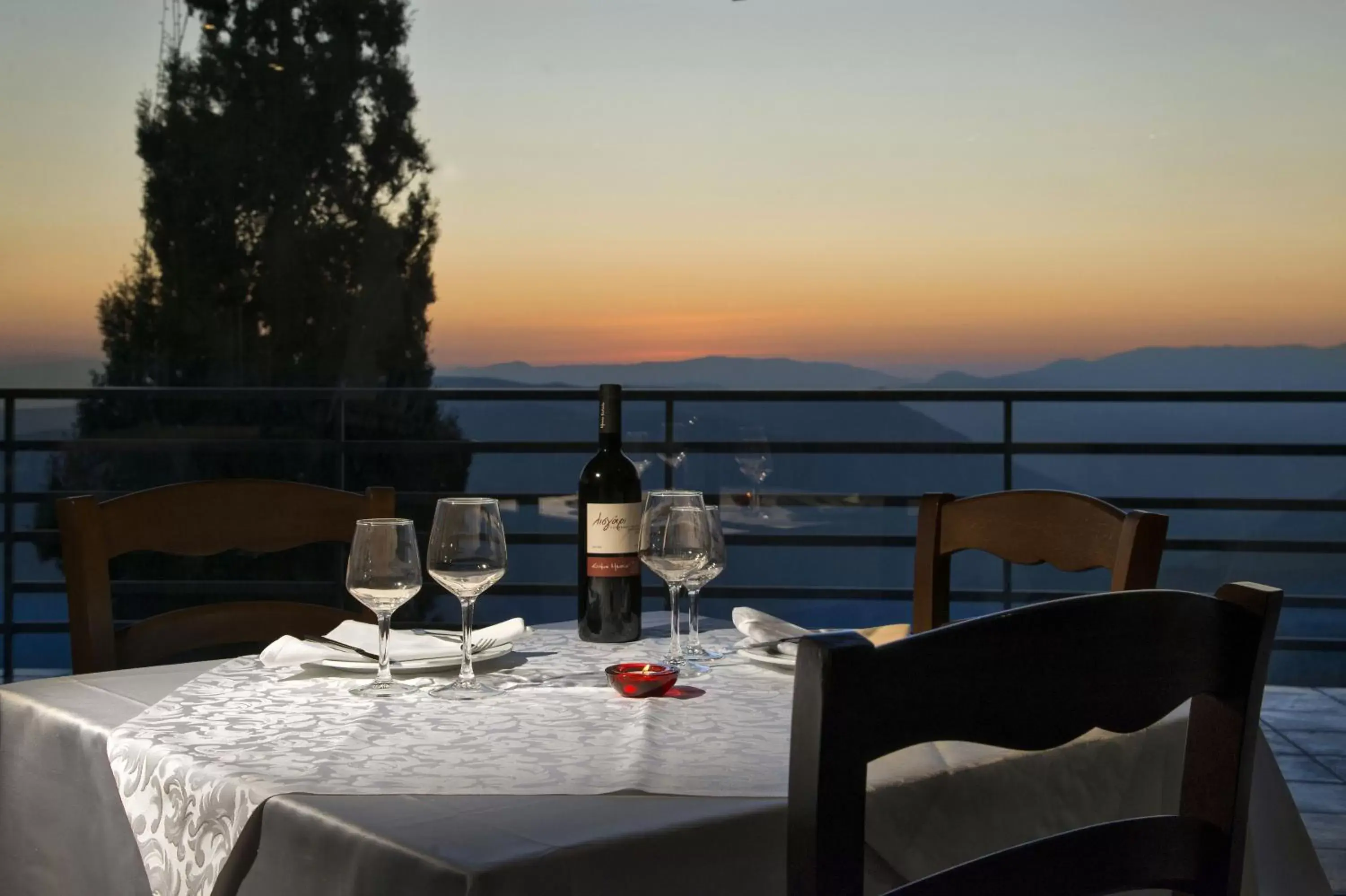Food, Restaurant/Places to Eat in Domotel Anemolia Mountain Resort