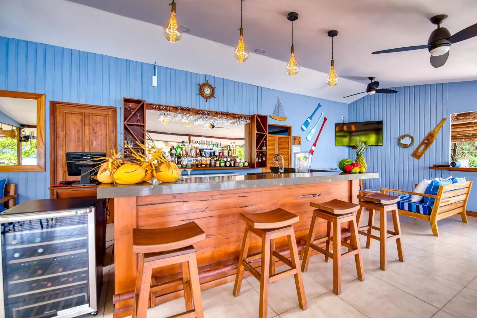 Lounge or bar, Lounge/Bar in Isla Chiquita Glamping Hotel
