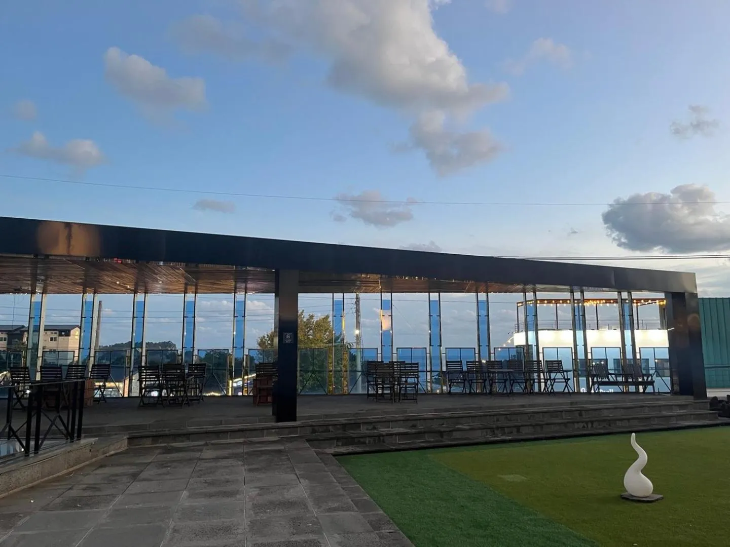 Garden view in Gladsheim Hotel