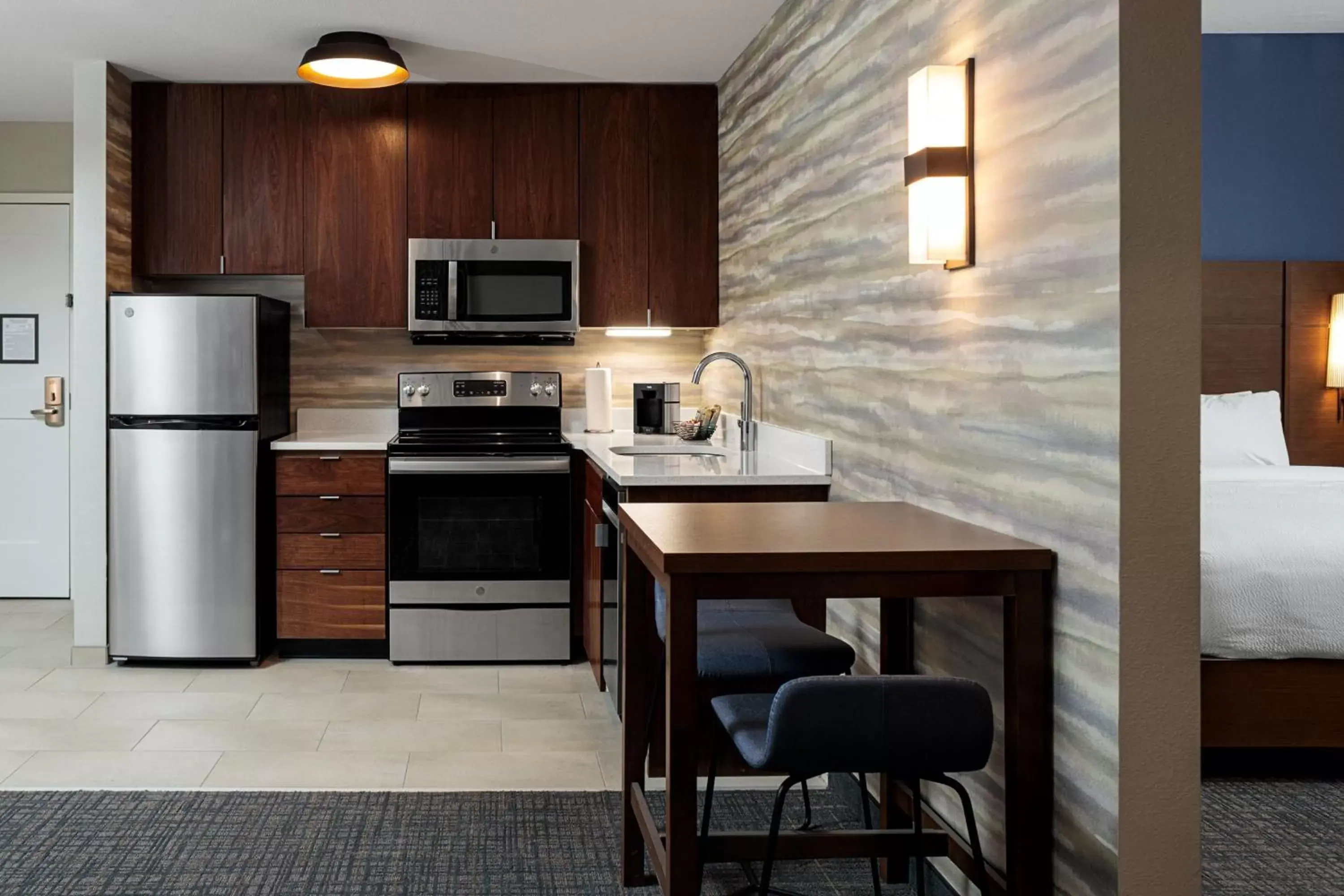 Kitchen or kitchenette, Kitchen/Kitchenette in Residence Inn by Marriott Jackson Airport, Pearl