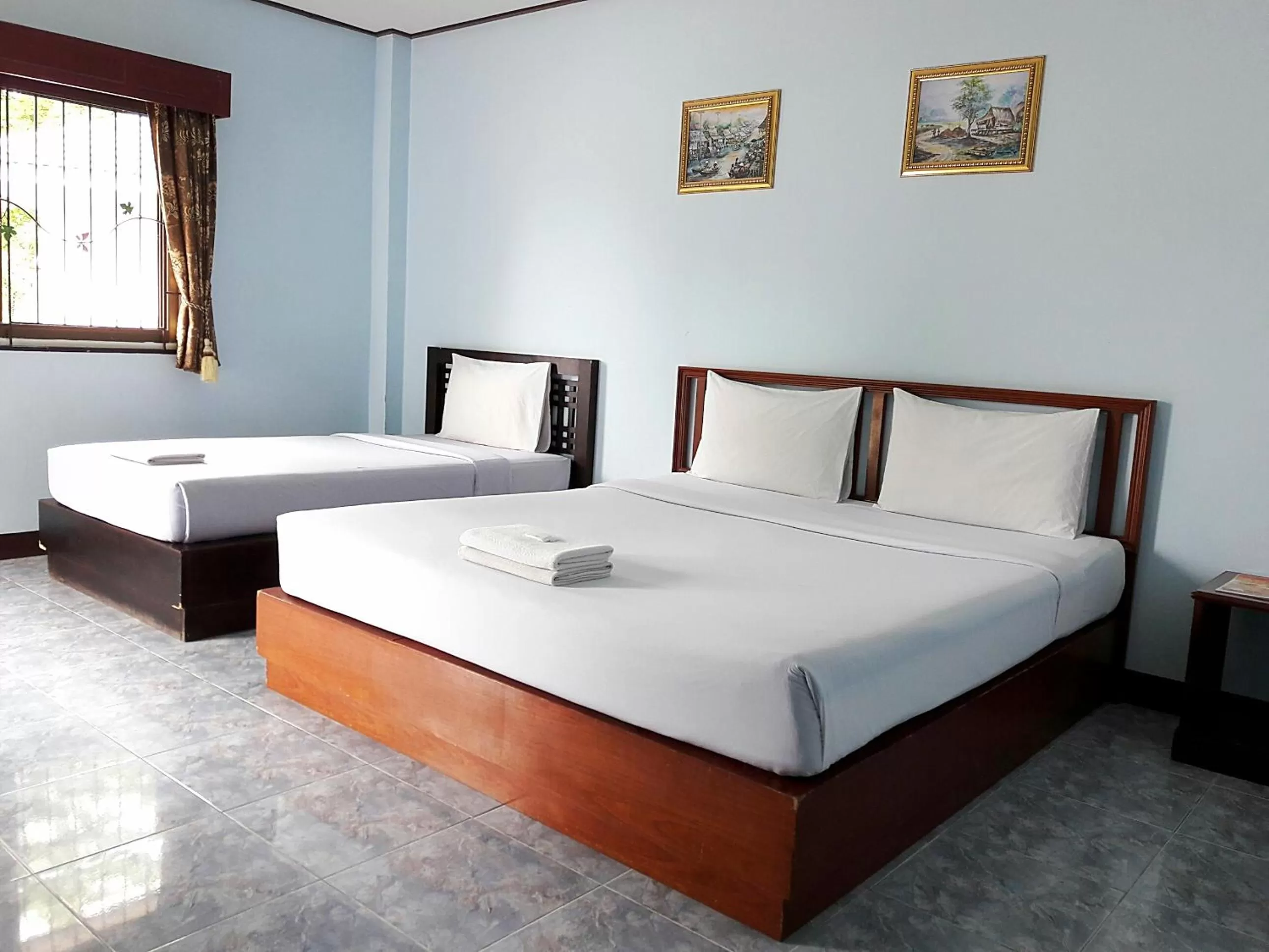 Bedroom, Bed in โรงแรมฟ้าพราวฝน Fah Proud Fon Hotel
