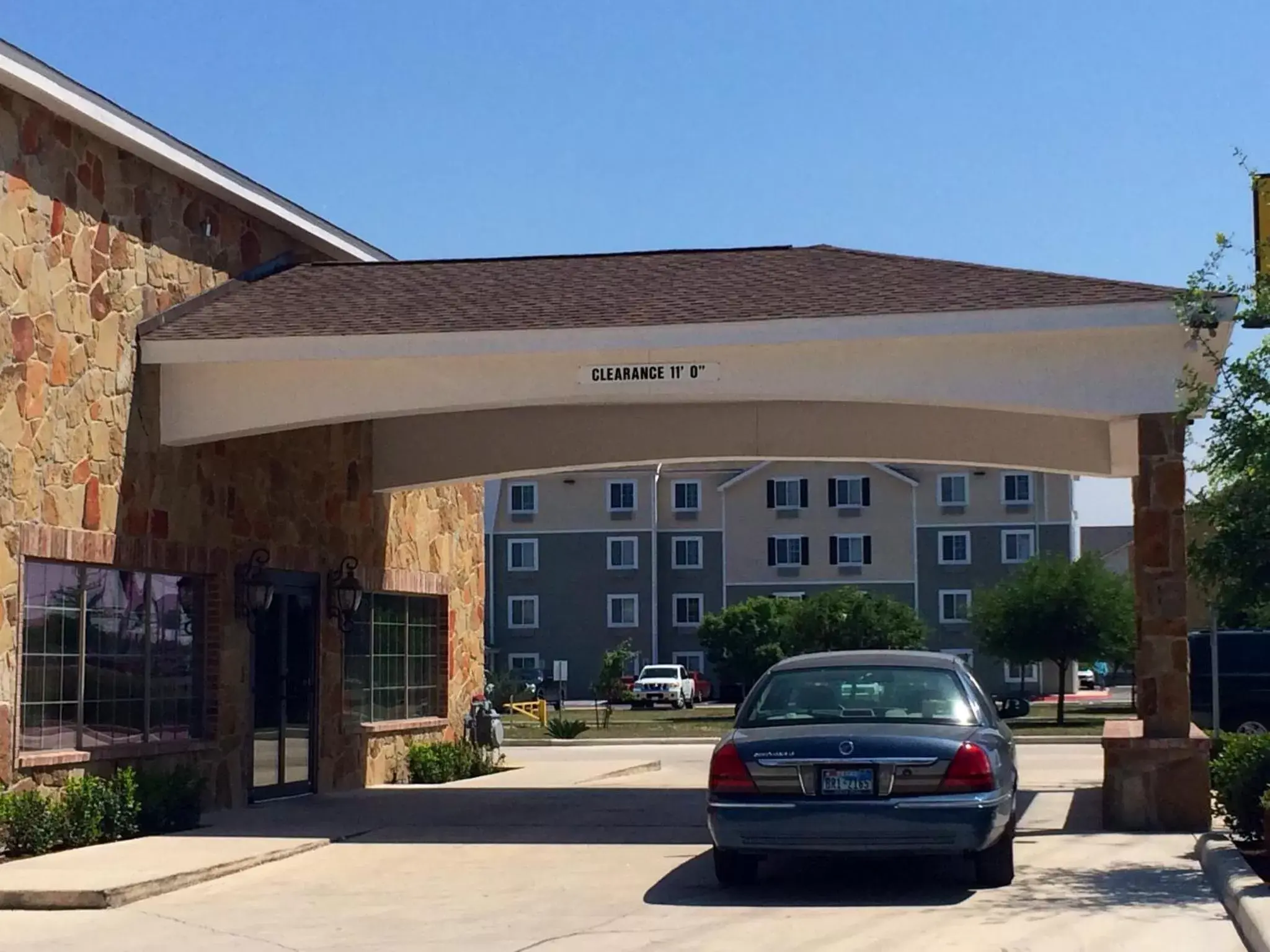 Facade/entrance, Property Building in Super 8 by Wyndham San Antonio Near Fort Sam Houston