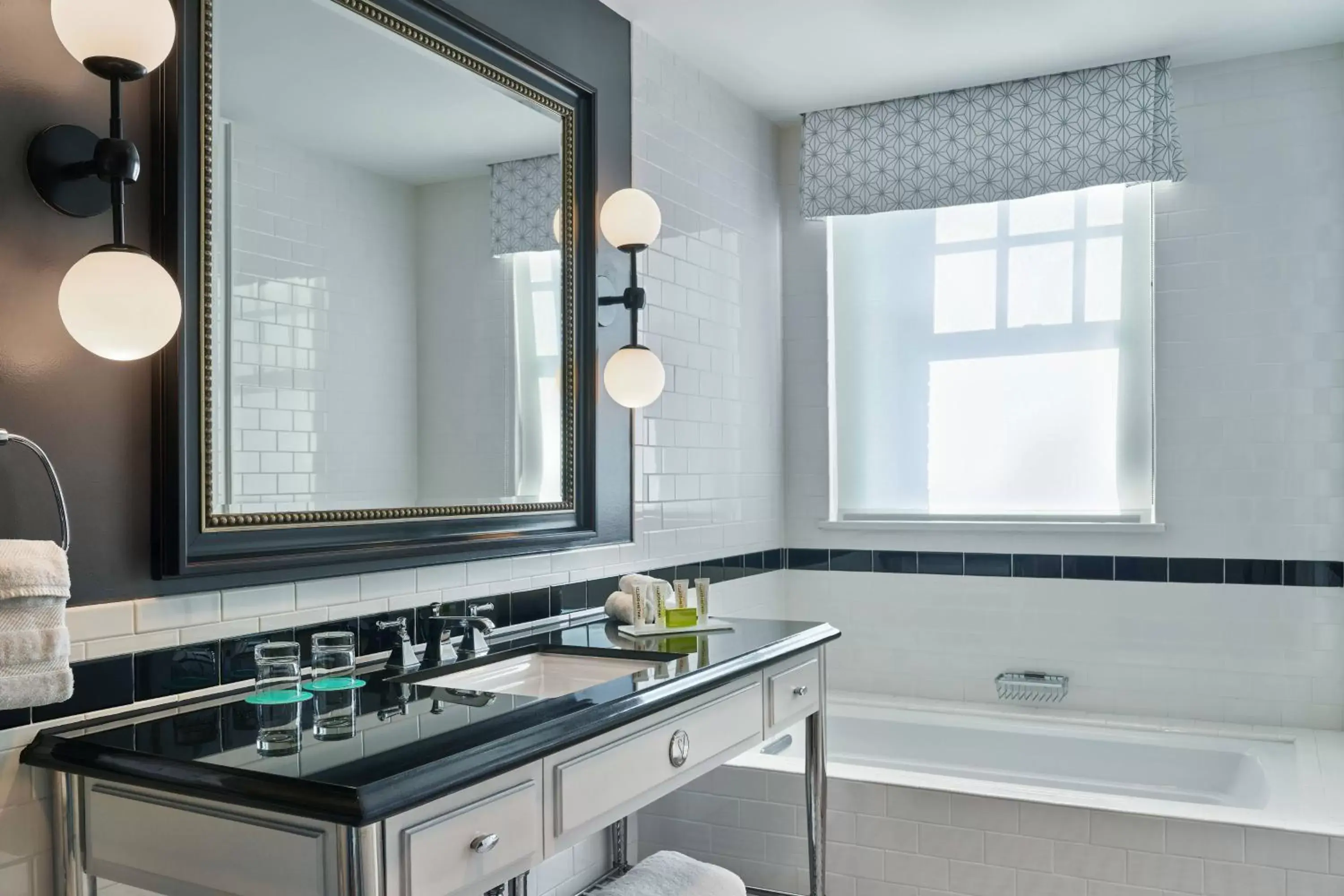 Bathroom in Le Meridien Dallas, The Stoneleigh