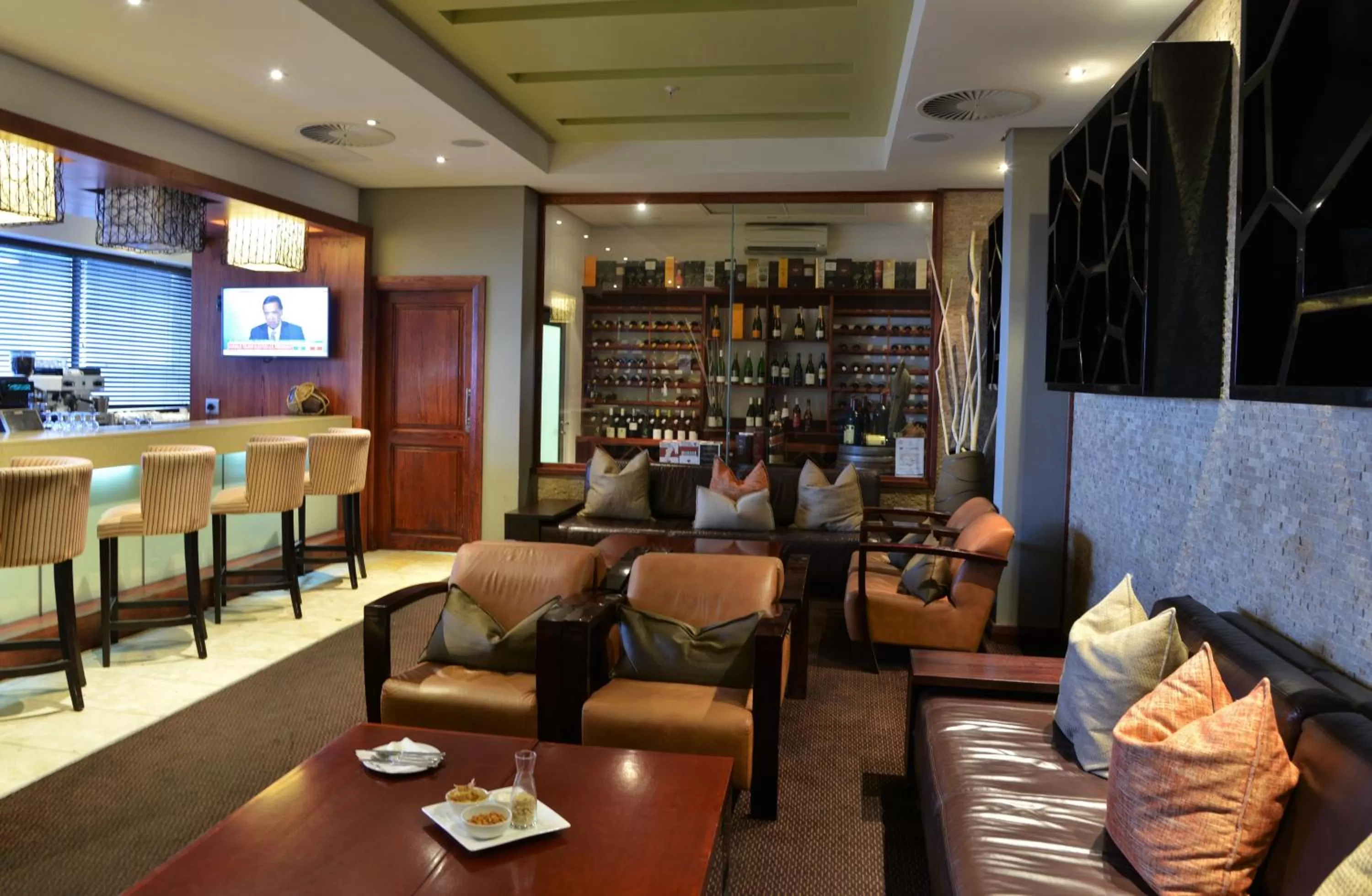 Restaurant/places to eat in Premier Hotel East London ICC