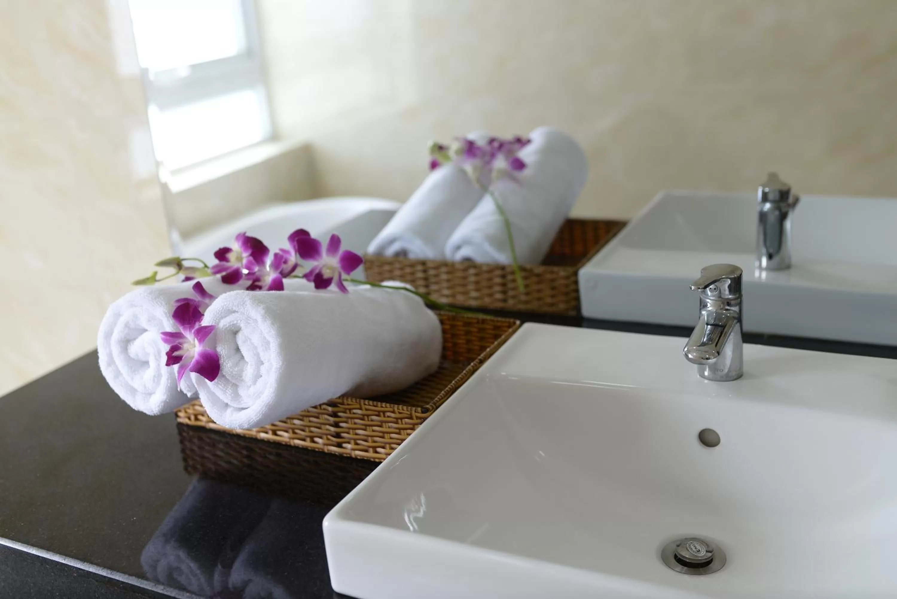 Bathroom in Khách sạn San Hô Vũng Tàu (Coral Hotel)