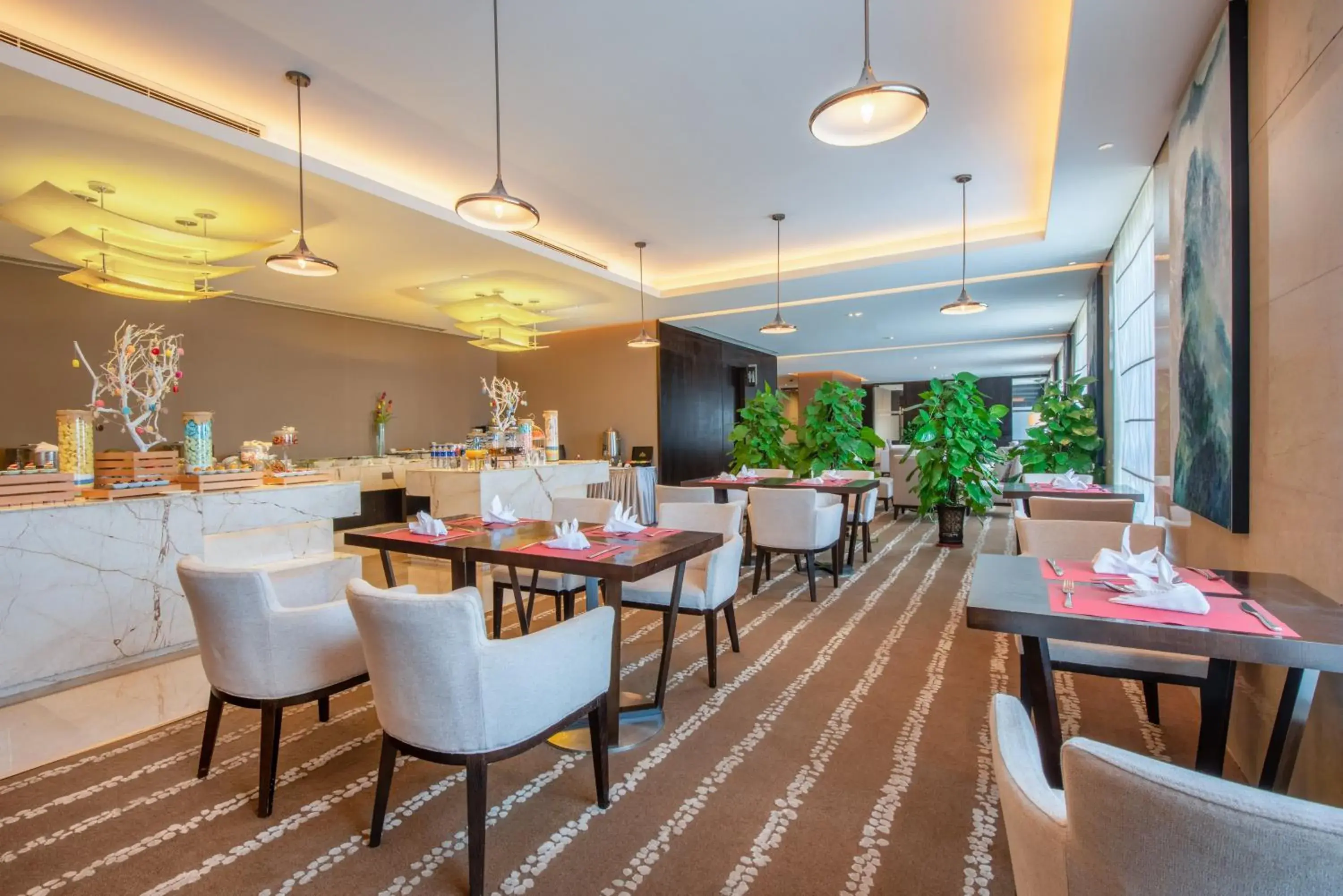 Restaurant/Places to Eat in Holiday Inn Nantong Oasis International, an IHG Hotel