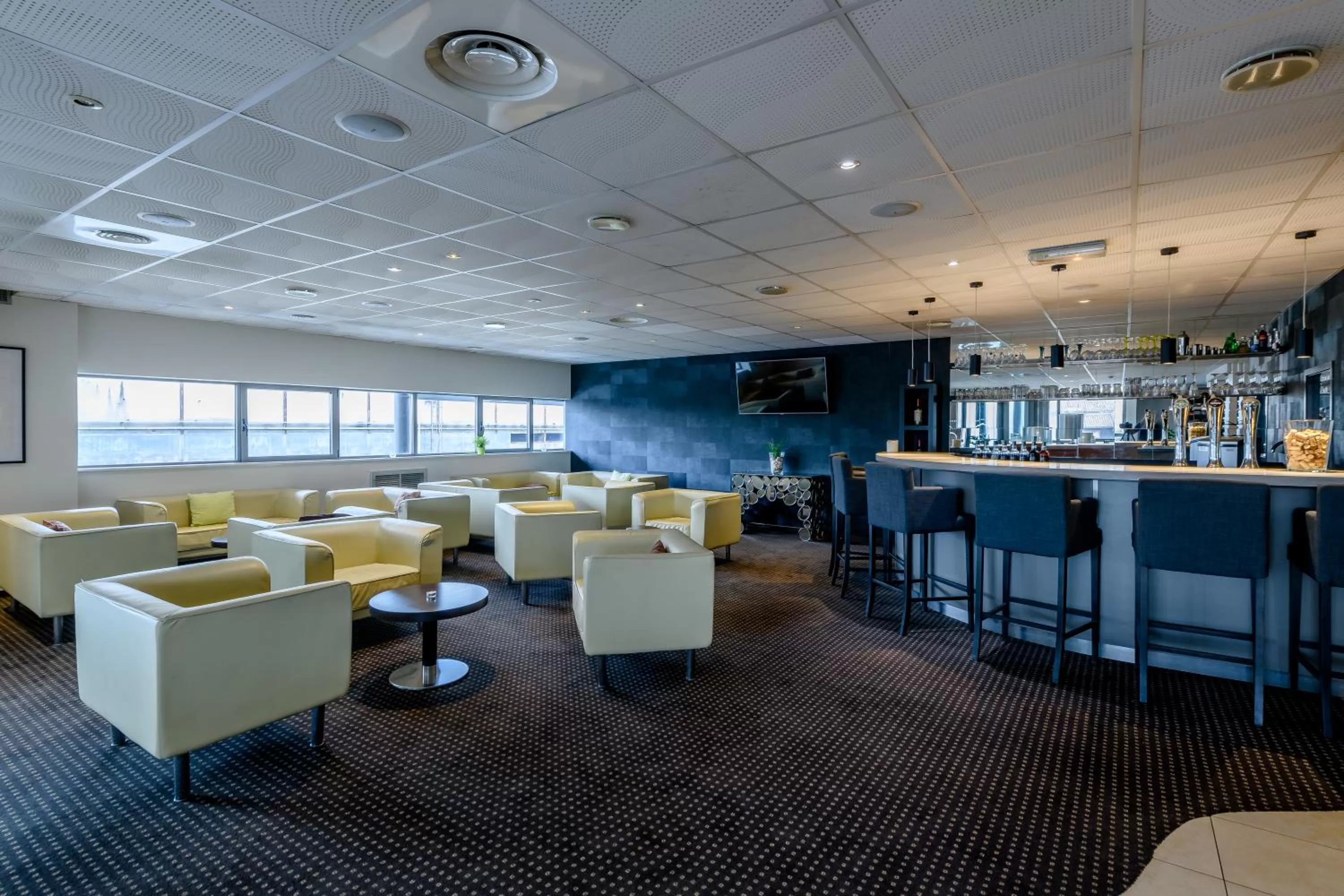 Lounge or bar in Comfort Aparthotel Bordeaux Begles Arena