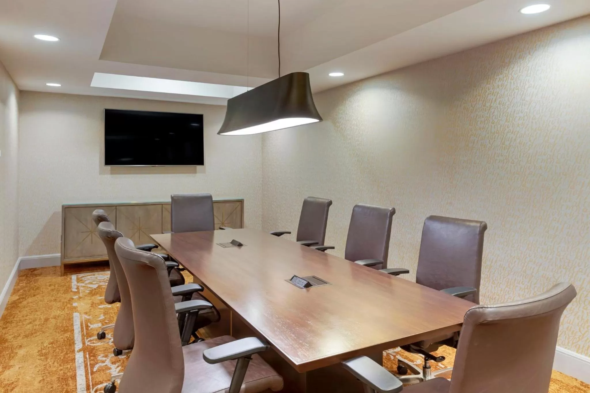 Meeting/conference room in Omni New Haven Hotel at Yale
