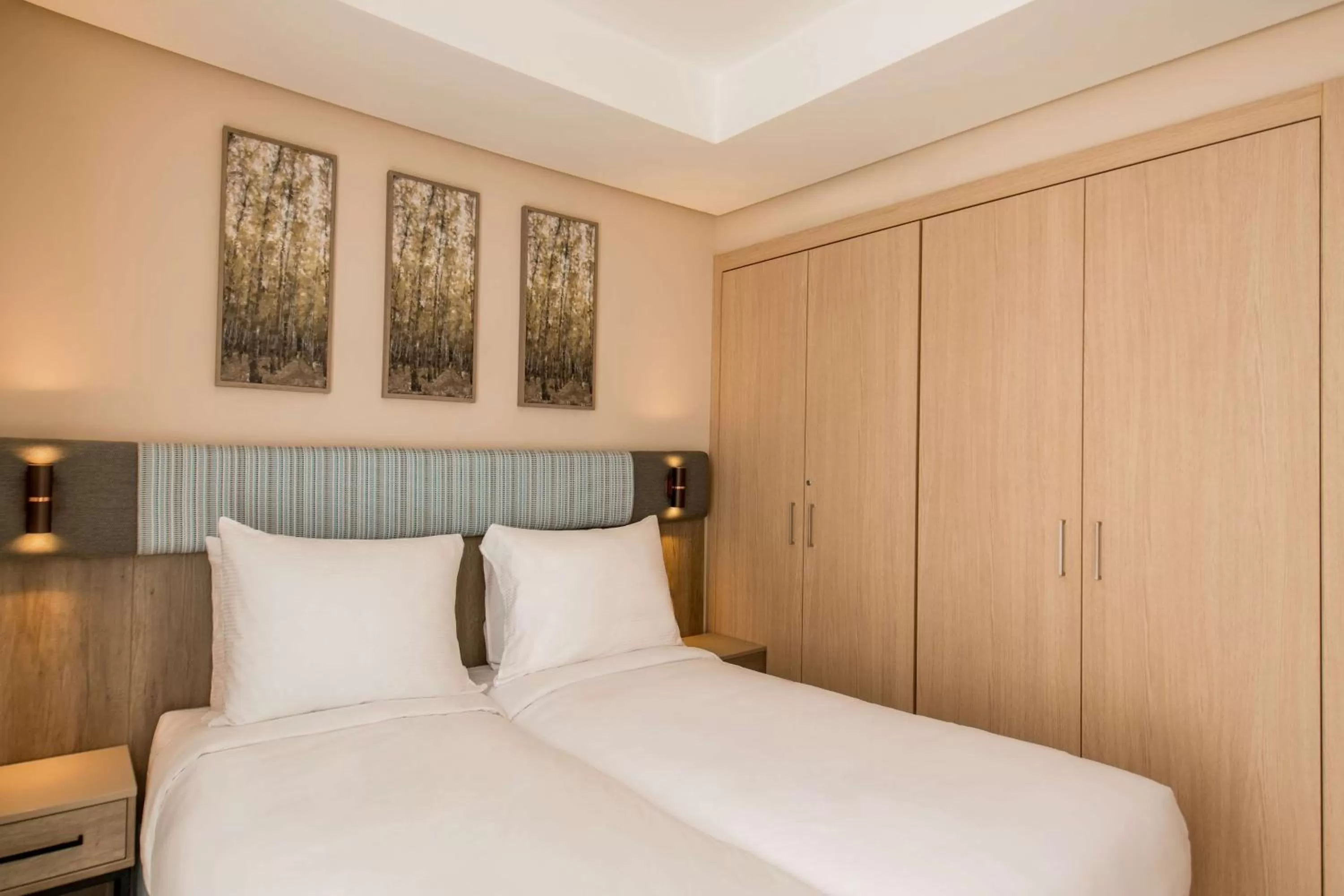 Photo of the whole room, Bed in Radisson Blu Residences Al Hoceima