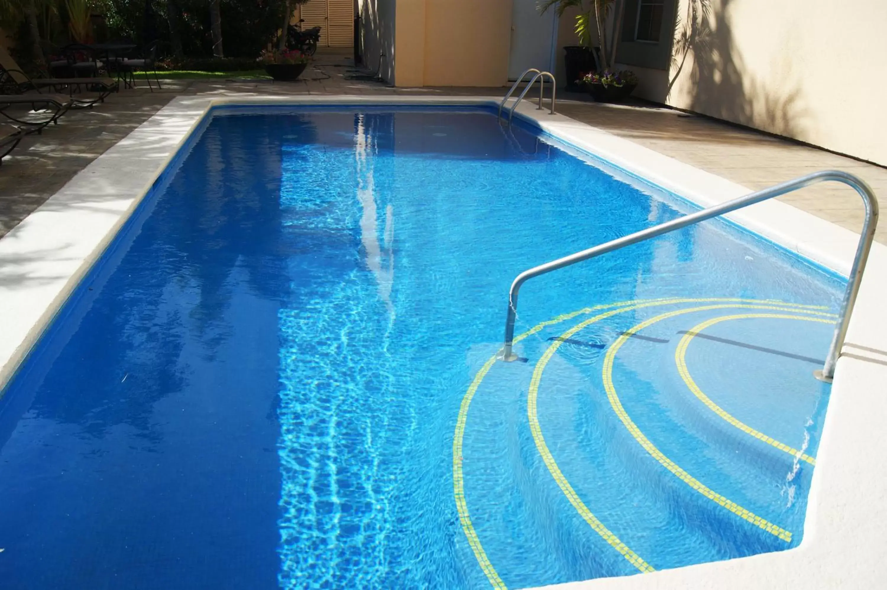 Pool view, Swimming Pool in Best Western PLUS Los Mochis