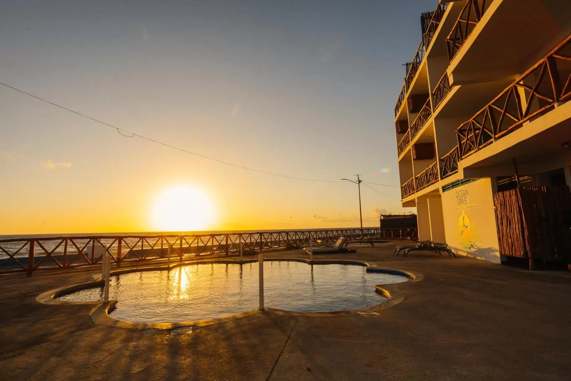 Swimming pool, Sunrise/Sunset in Ocean Drive Hotel