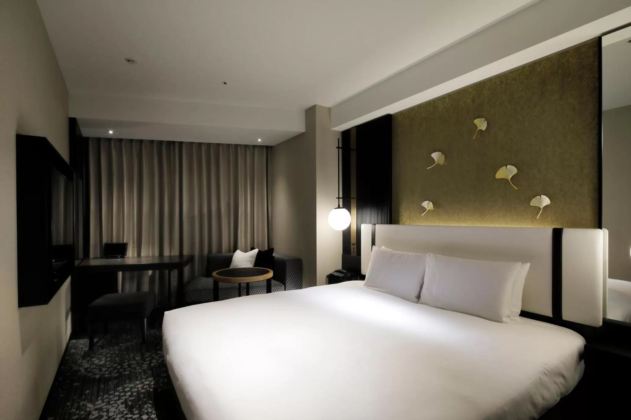 Photo of the whole room, Bed in KOKO HOTEL Premier Kumamoto