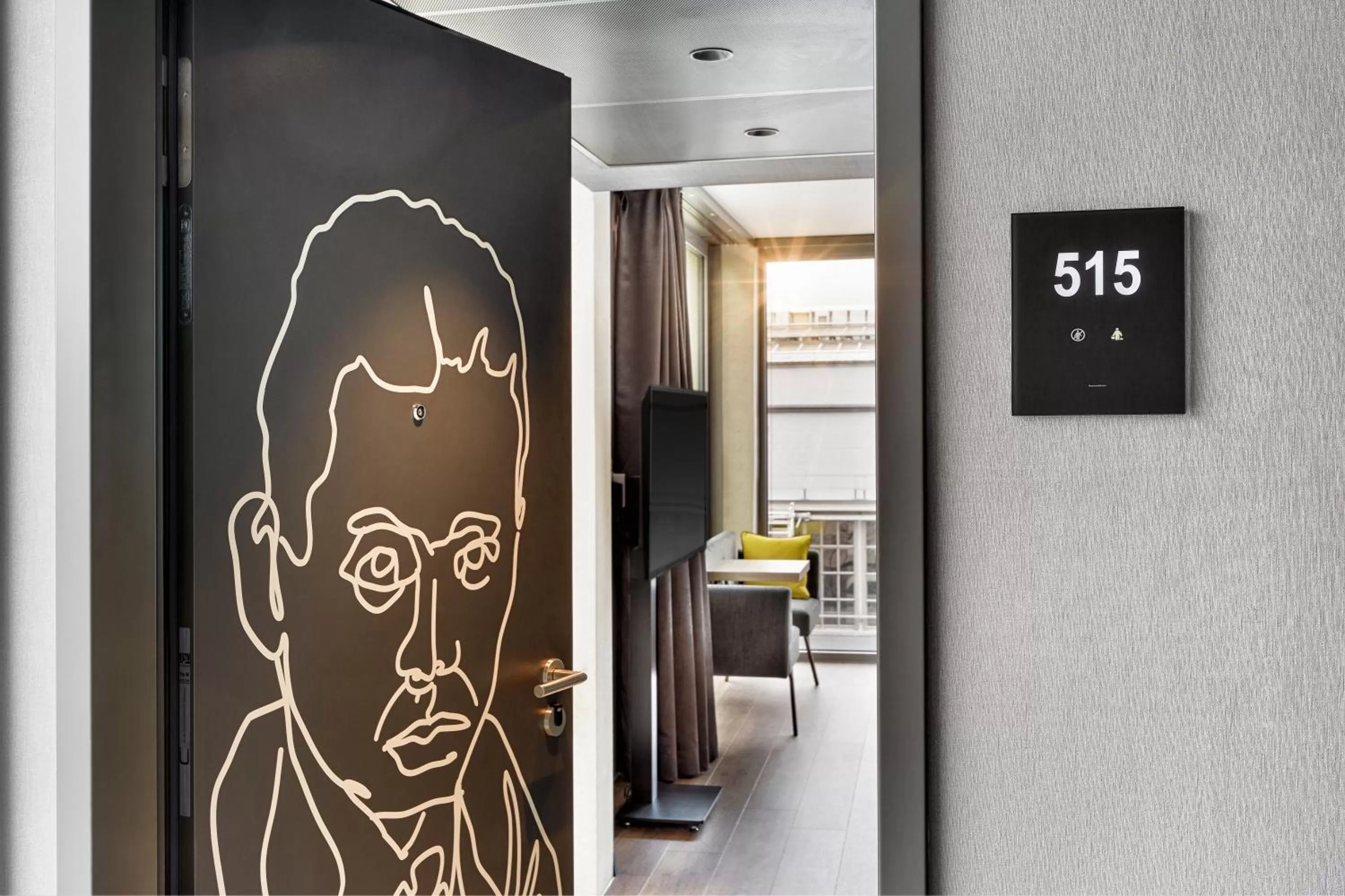 Photo of the whole room in HYPERION Hotel Leipzig