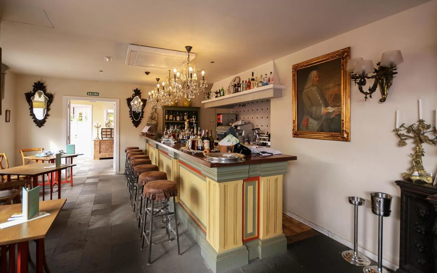 Lounge or bar in Hotel Hacienda de Abajo-Adults Only-Lujo