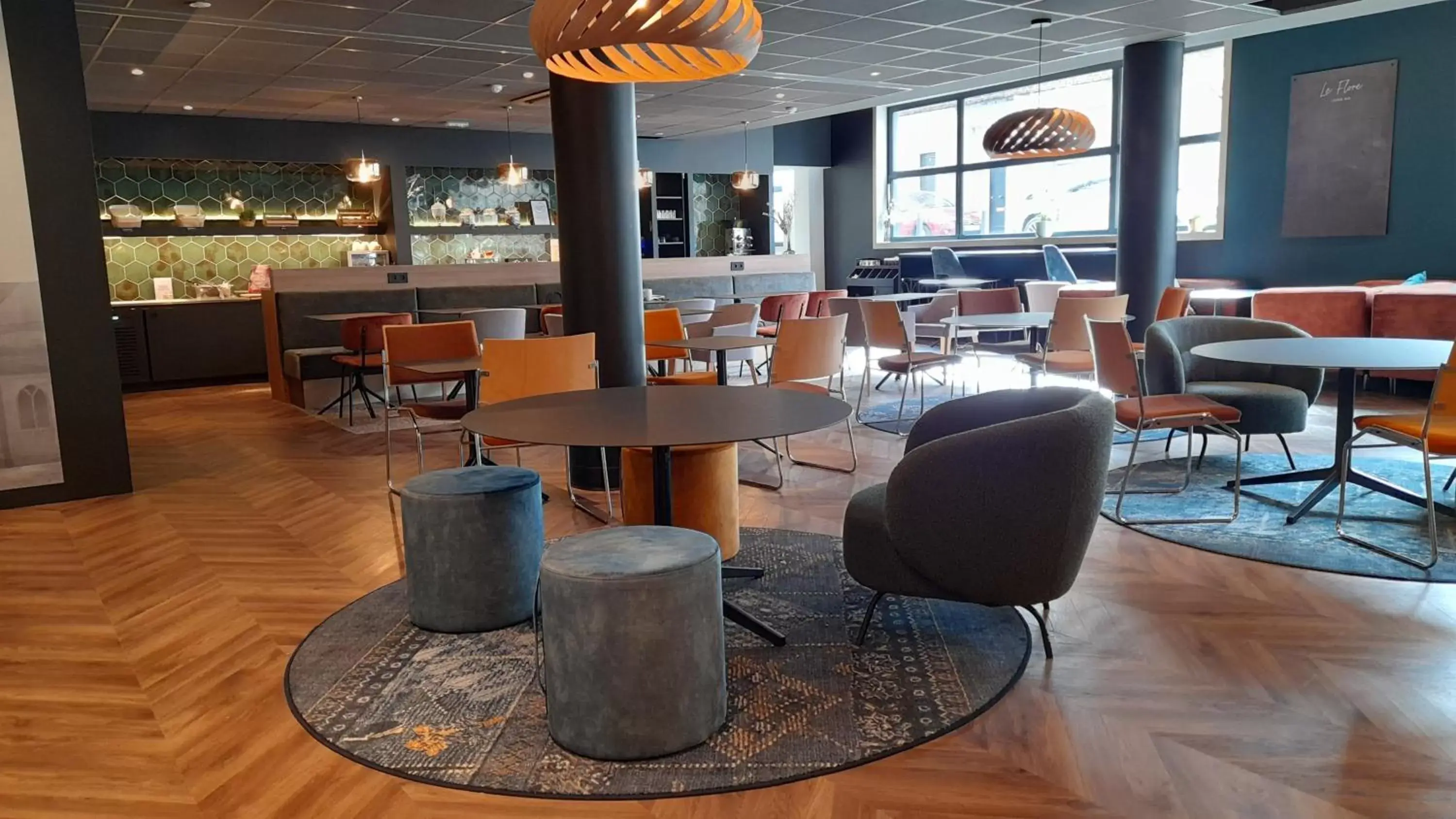 Restaurant/places to eat, Lounge/Bar in Mercure Valenciennes Centre