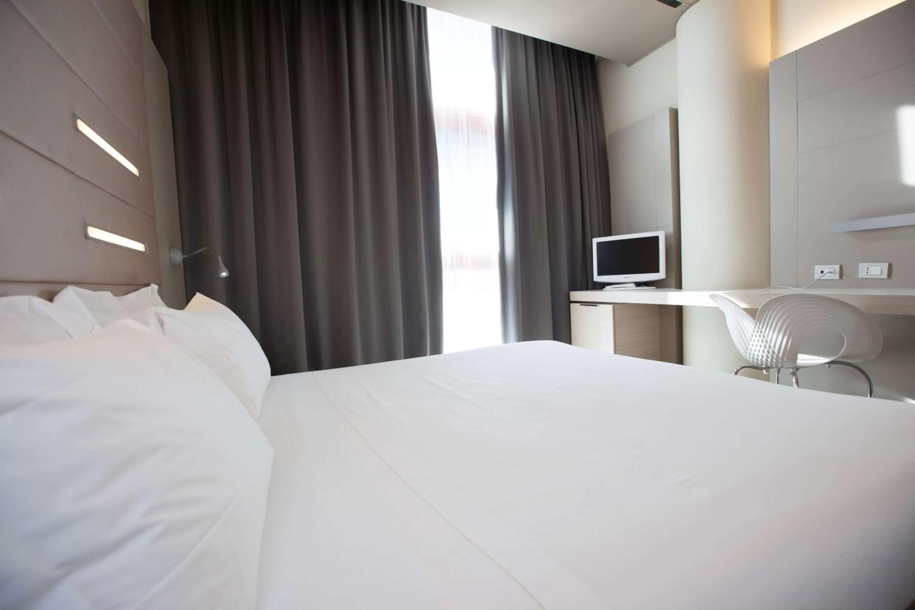 Photo of the whole room, Bed in Best Western Plus Net Tower Hotel Padova