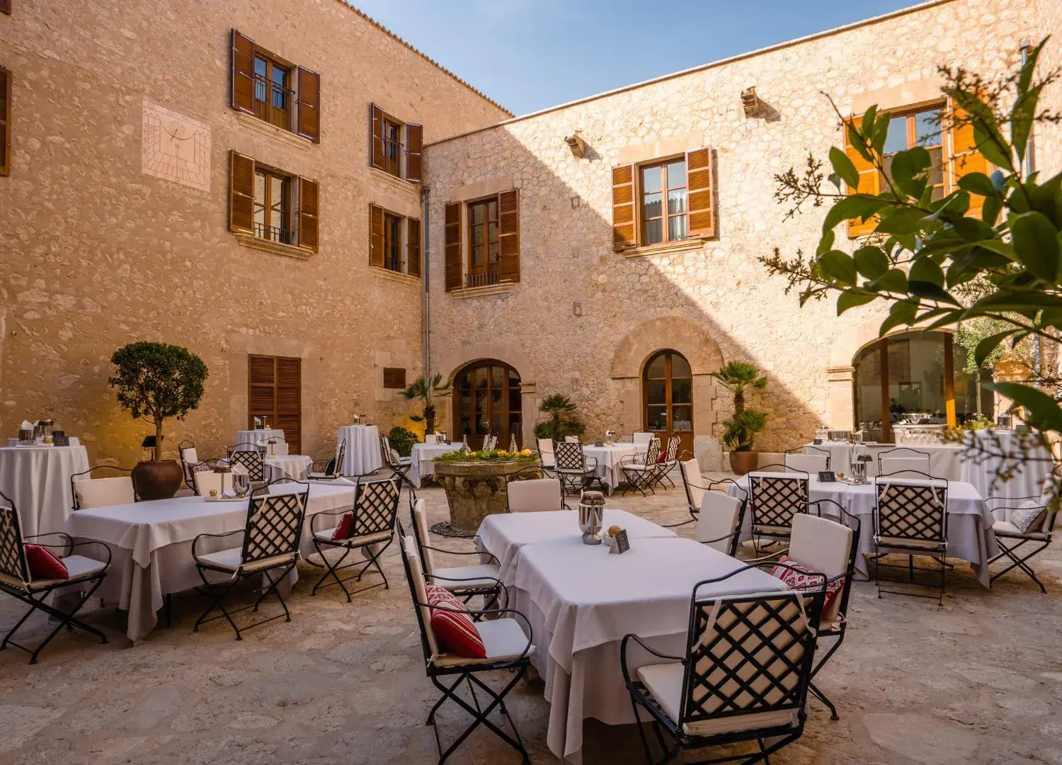 Restaurant/Places to Eat in Castell Son Claret - The Leading Hotels of the World