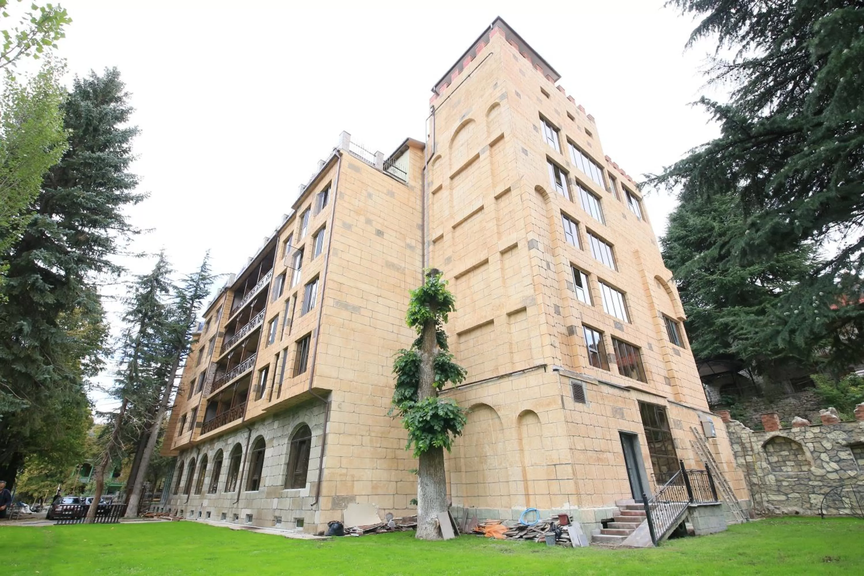 Facade/entrance in Borjomi Palace Health & Spa Center