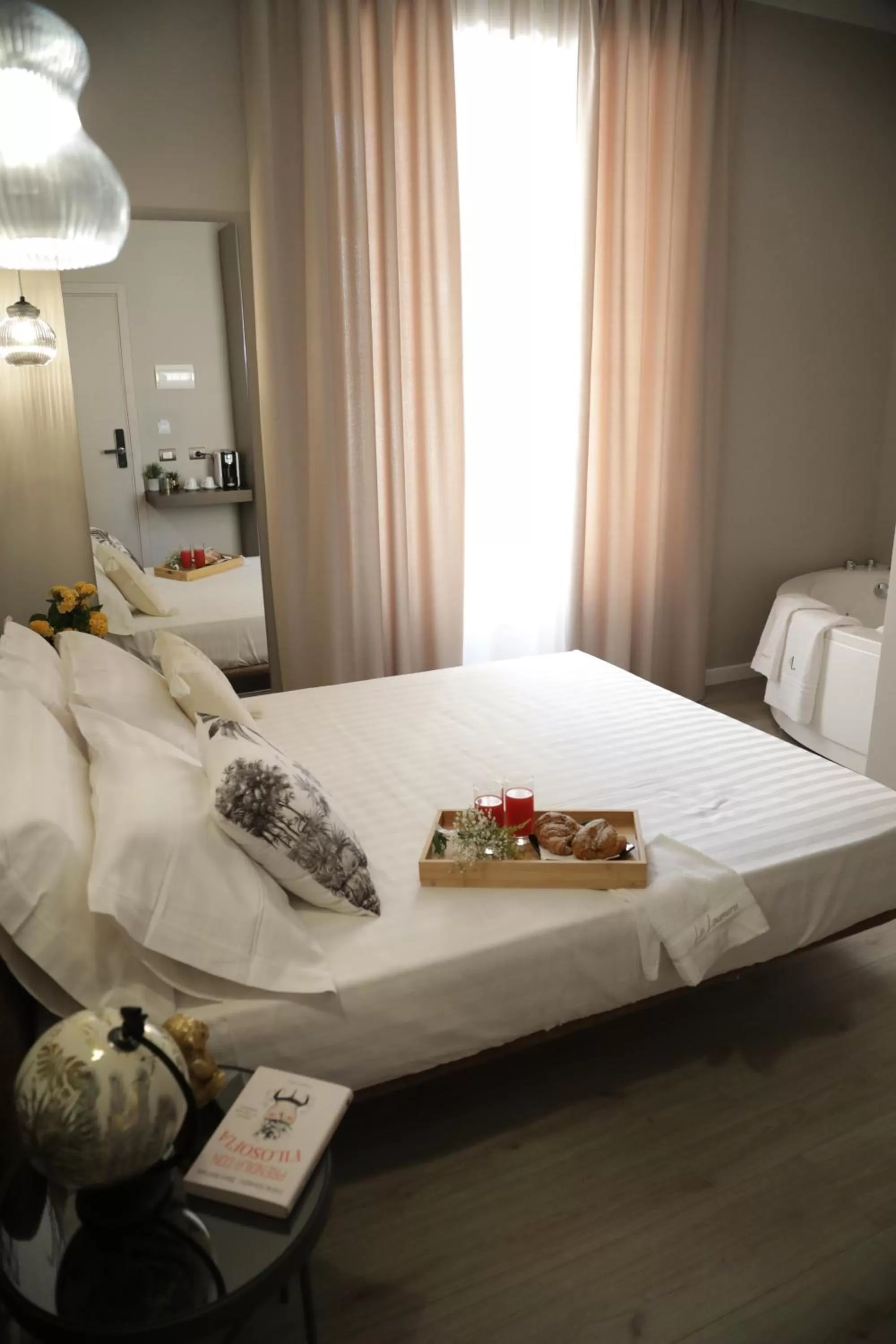 Photo of the whole room, Bed in B&B Les Lumières